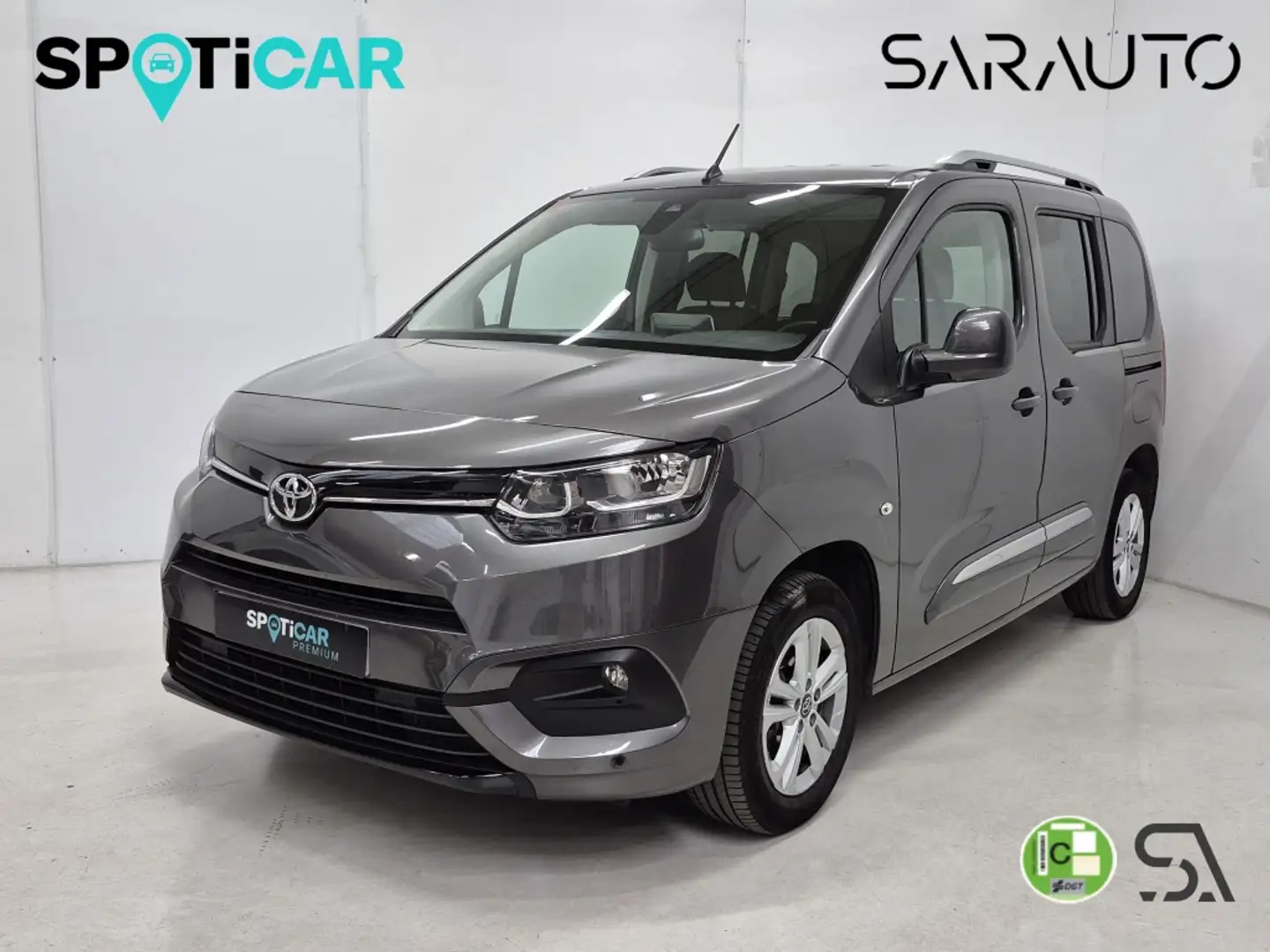 Toyota Proace Family L1 1.2 5pl. Active 130 Aut. Gris - 1