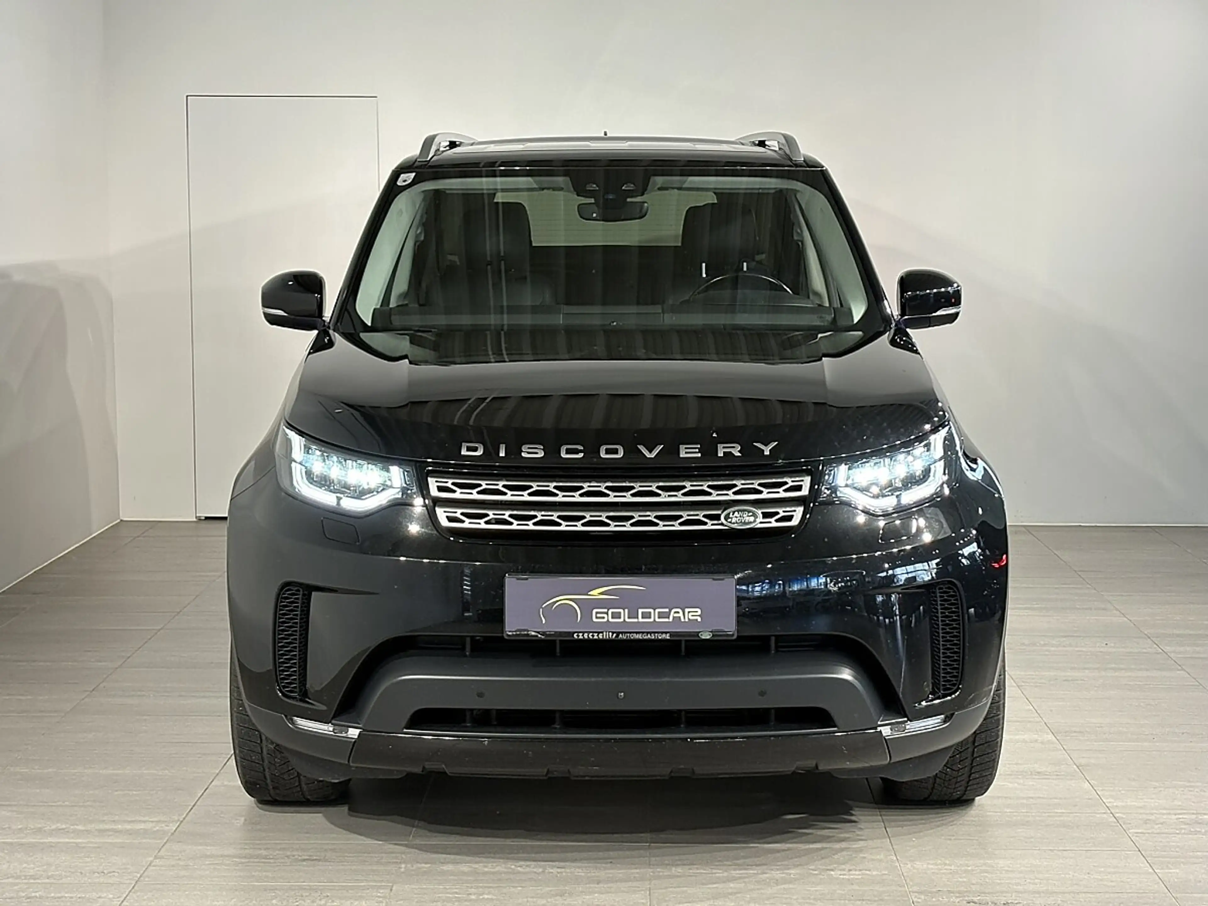 Land Rover Discovery 5 3,0 Si6 HSE Aut. — photo 2