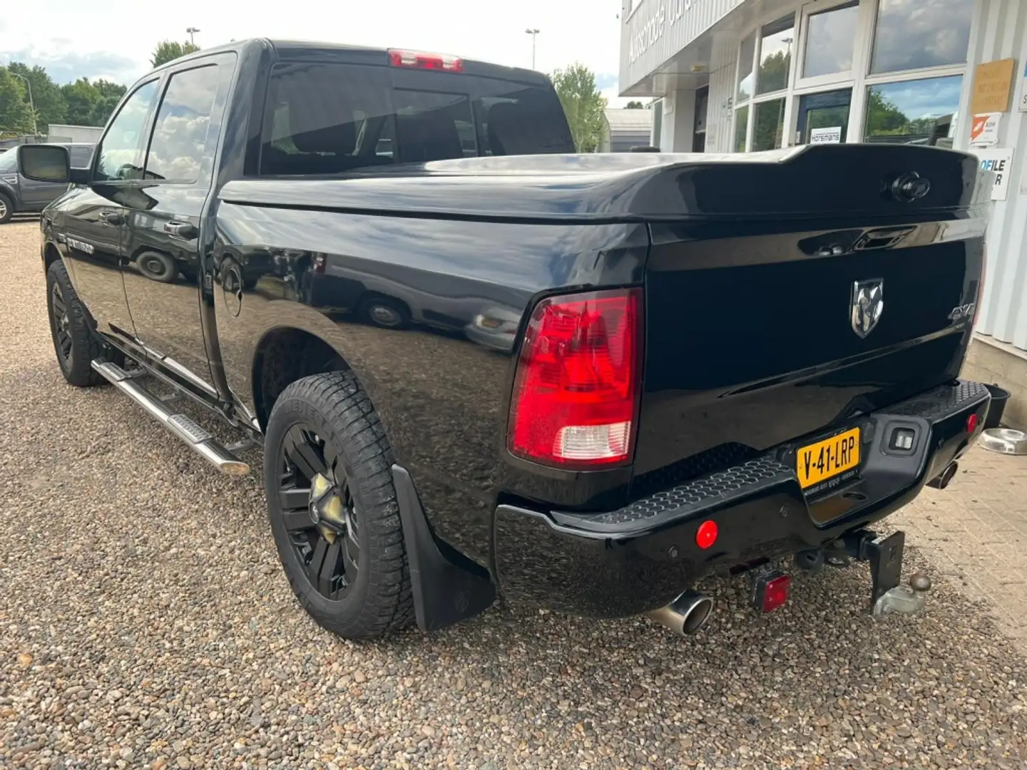 Dodge RAM 1500 5.7 HEMI**LPG G3*GRIJS KENTEKEN** Zwart - 2
