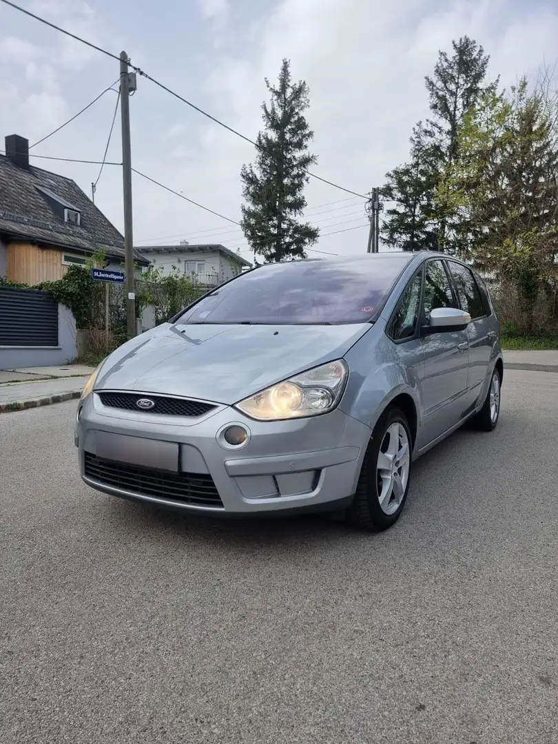 Ford S-Max Trend 2,0 TDCi DPF Silber - 1