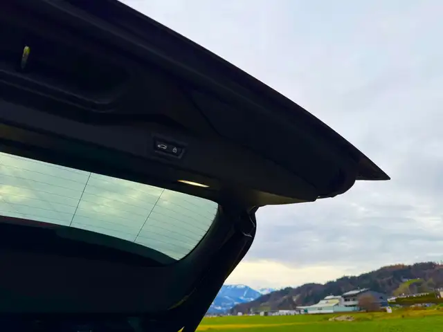 BMW X5 M M50d Sitzbelüf. HK AHK Pano Lenkradh. Exp. 55K Ansicht 27