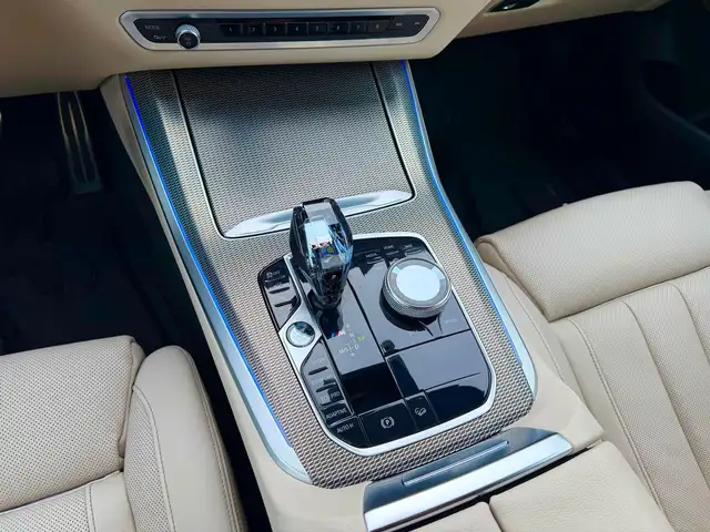 BMW X5 M M50d Sitzbelüf. HK AHK Pano Lenkradh. Exp. 55K Ansicht 21