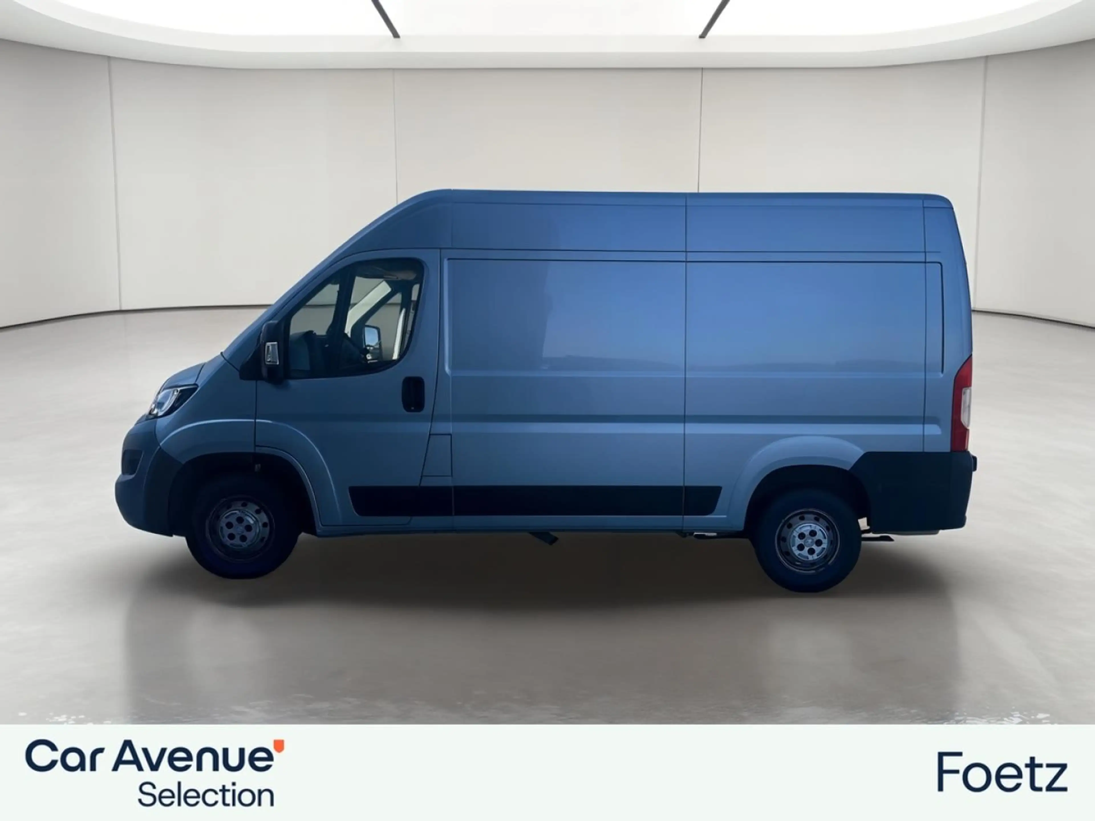 Peugeot Boxer 335 L2H2 2.2 BlueHDi S\u0026S 165ch Asphalt — photo 2