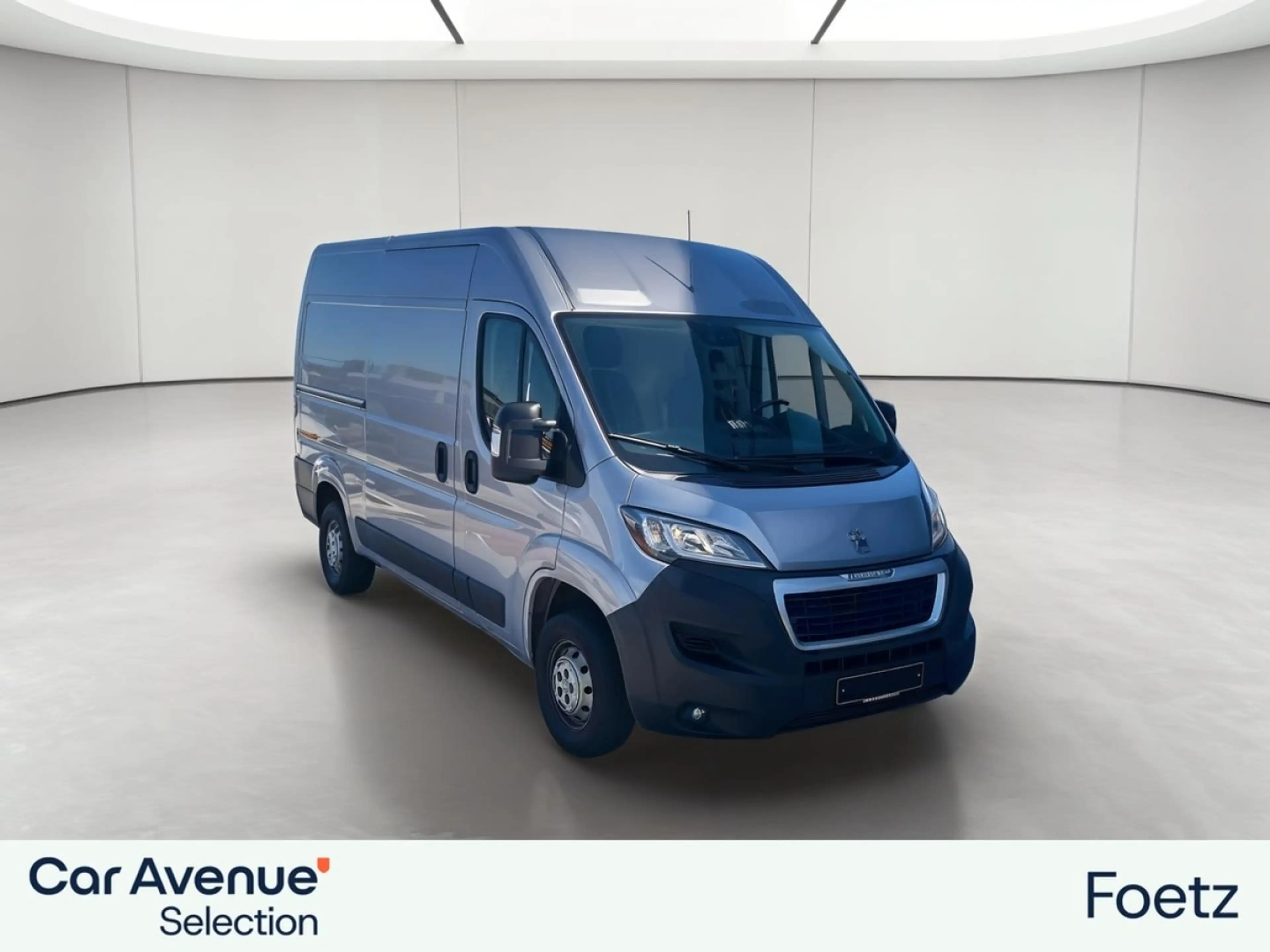 Peugeot Boxer 335 L2H2 2.2 BlueHDi S\u0026S 165ch Asphalt — photo 4