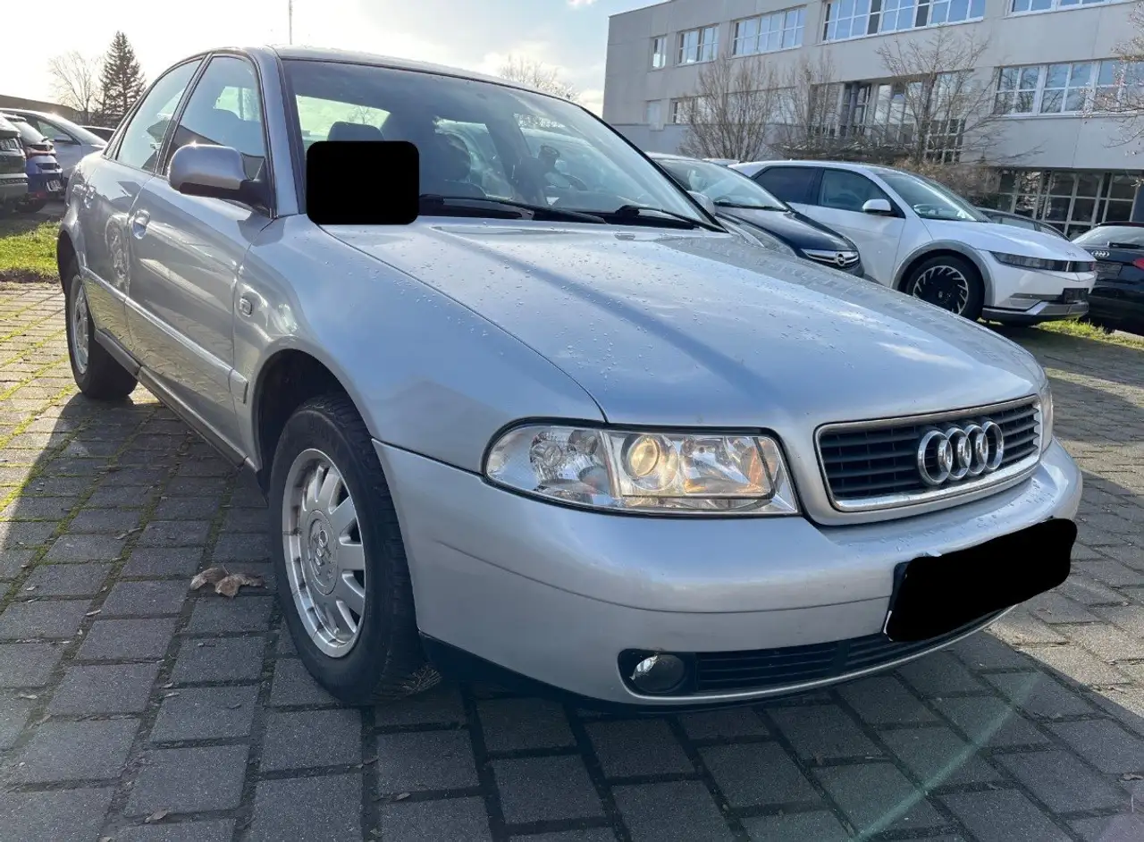 Audi A4 1.8 T, foto 2