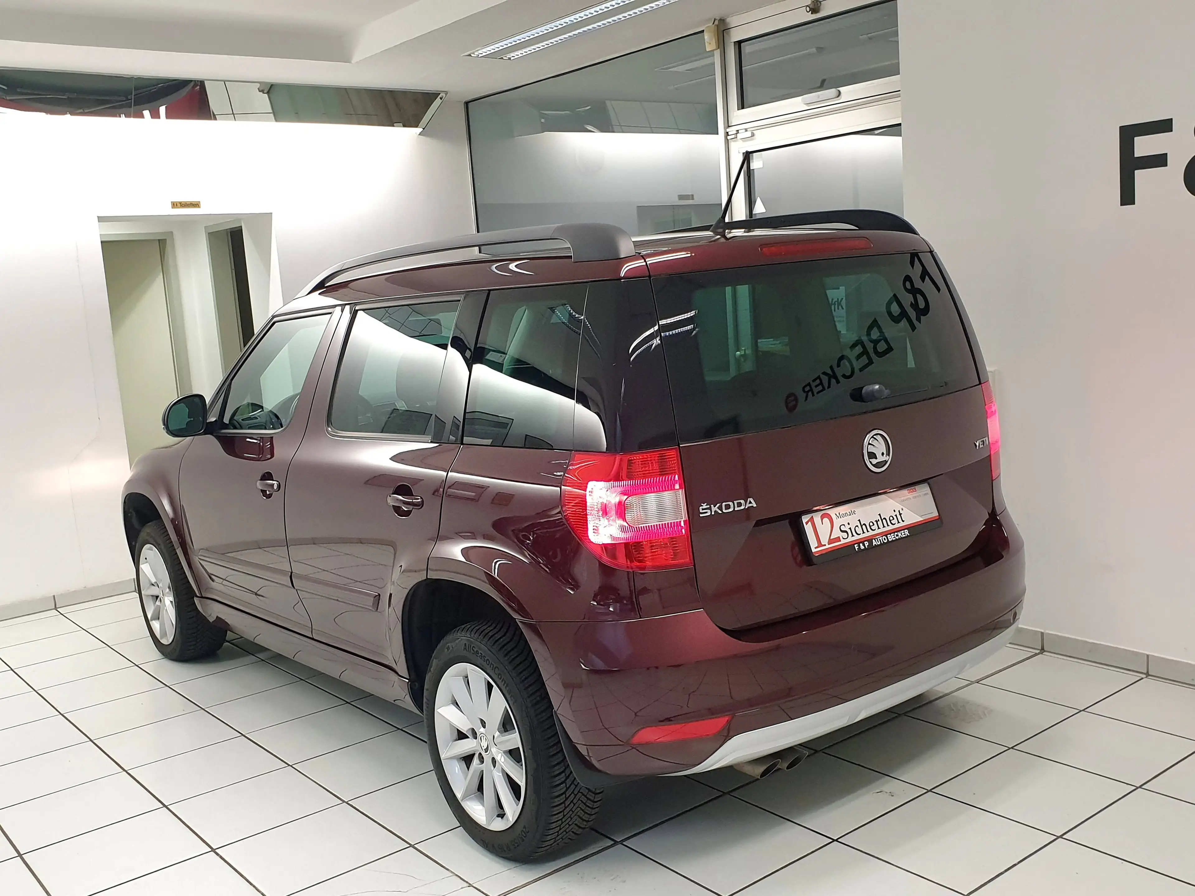 Skoda Yeti Yeti 1.6 TDI Green DSG Ambition 1.Hand Scheckheft — photo 5