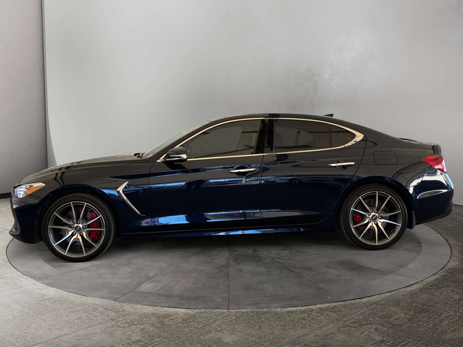 2021 Genesis G70