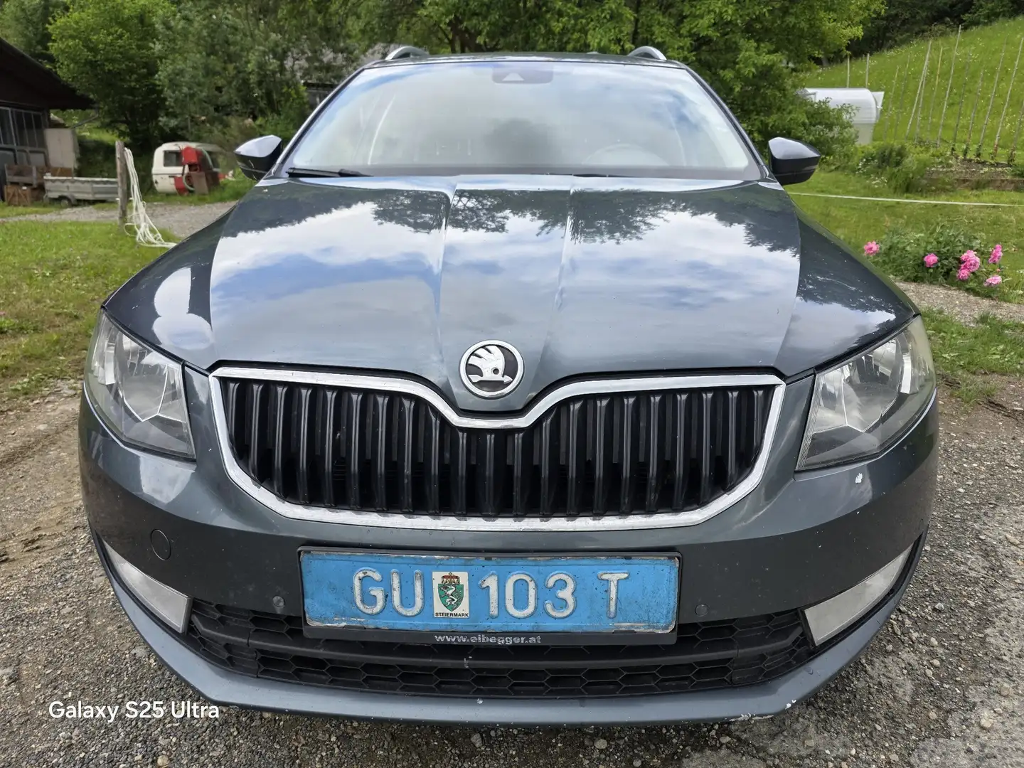 Skoda Octavia Combi 1.6 TDI Green tec Elegance Grau - 1