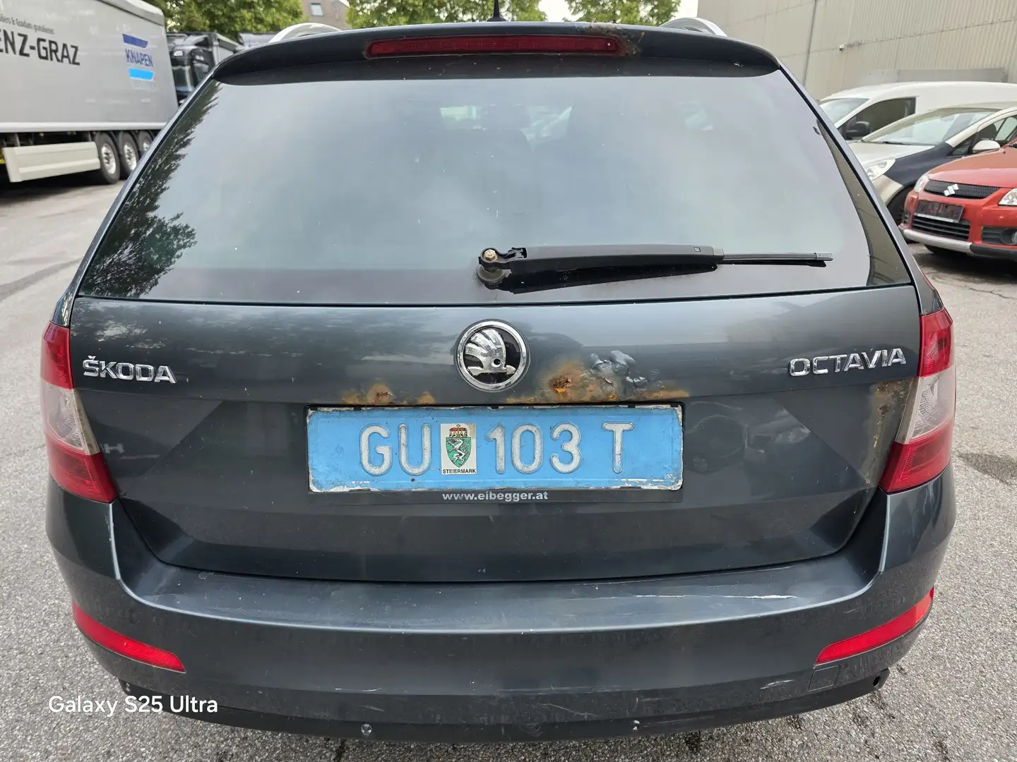 Skoda Octavia Combi 1.6 TDI Green tec Elegance Grau - 2