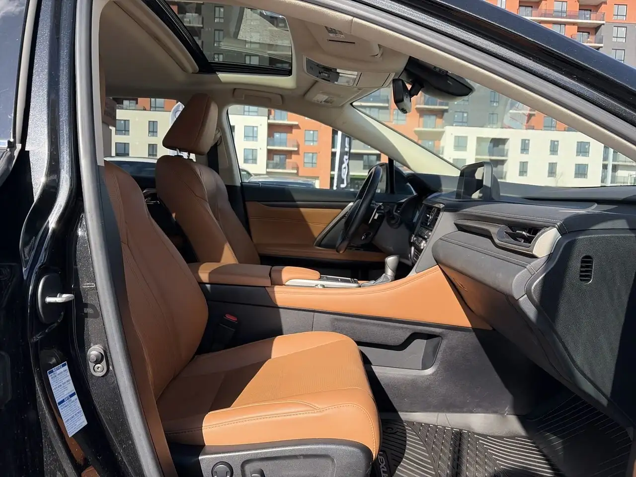 Lexus RX снимка Lexus RX