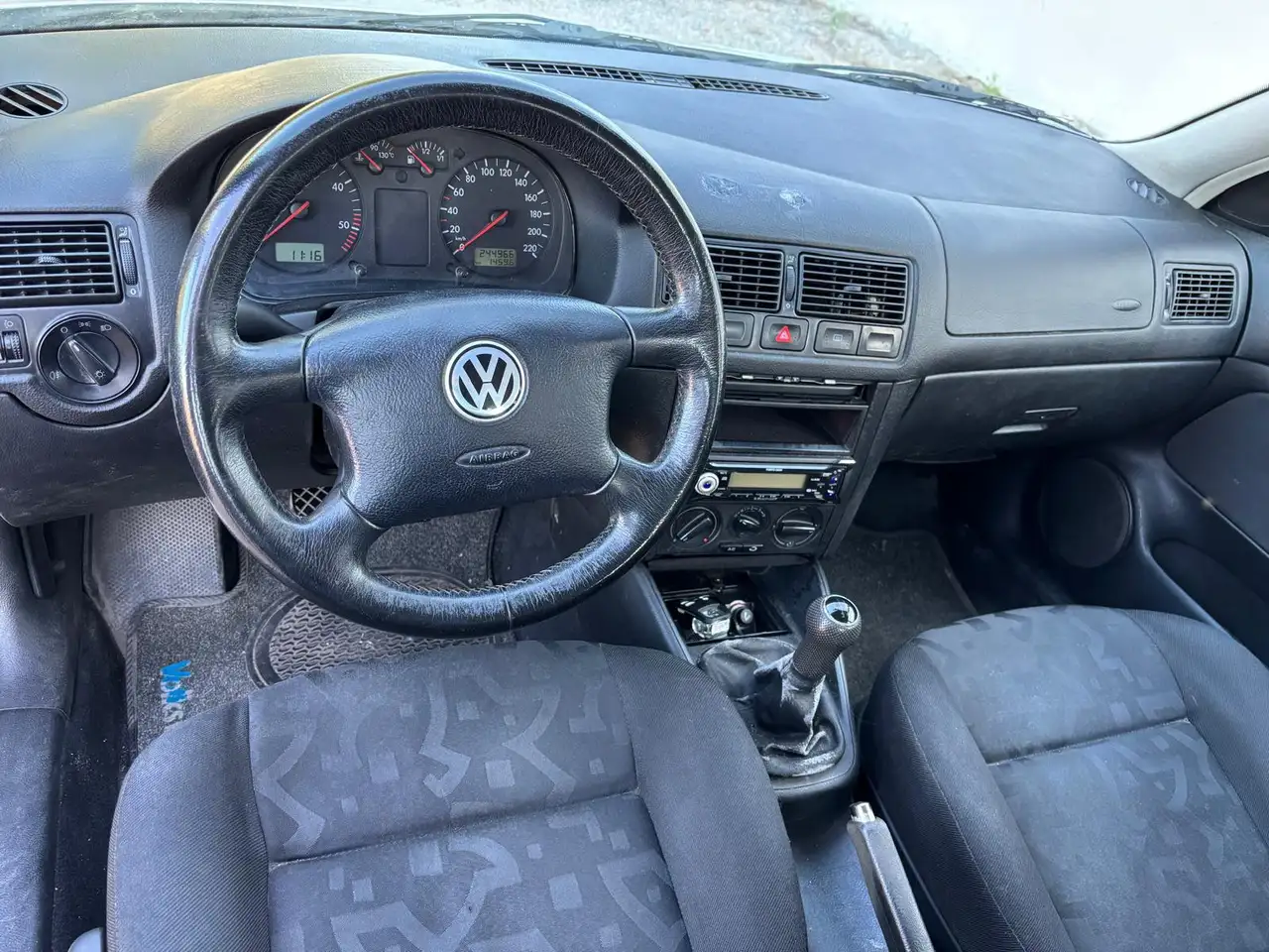 Volkswagen Golf 1.9TDI Conceptline, foto 8