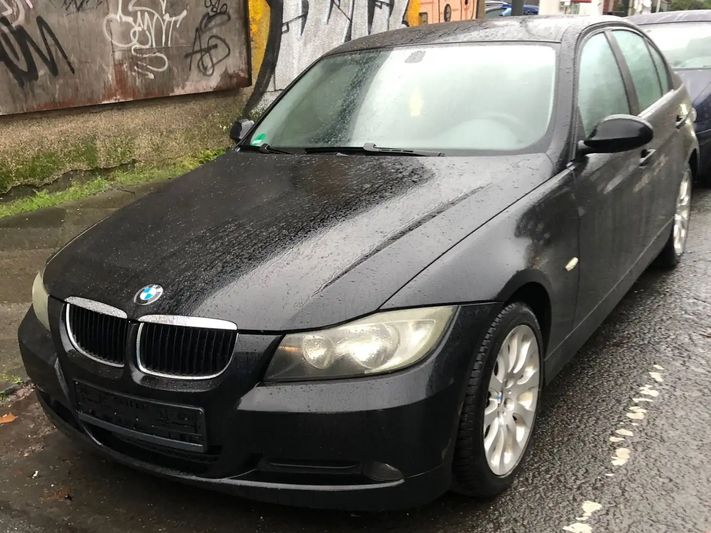 BMW 318 318i Aut. Schwarz - 2