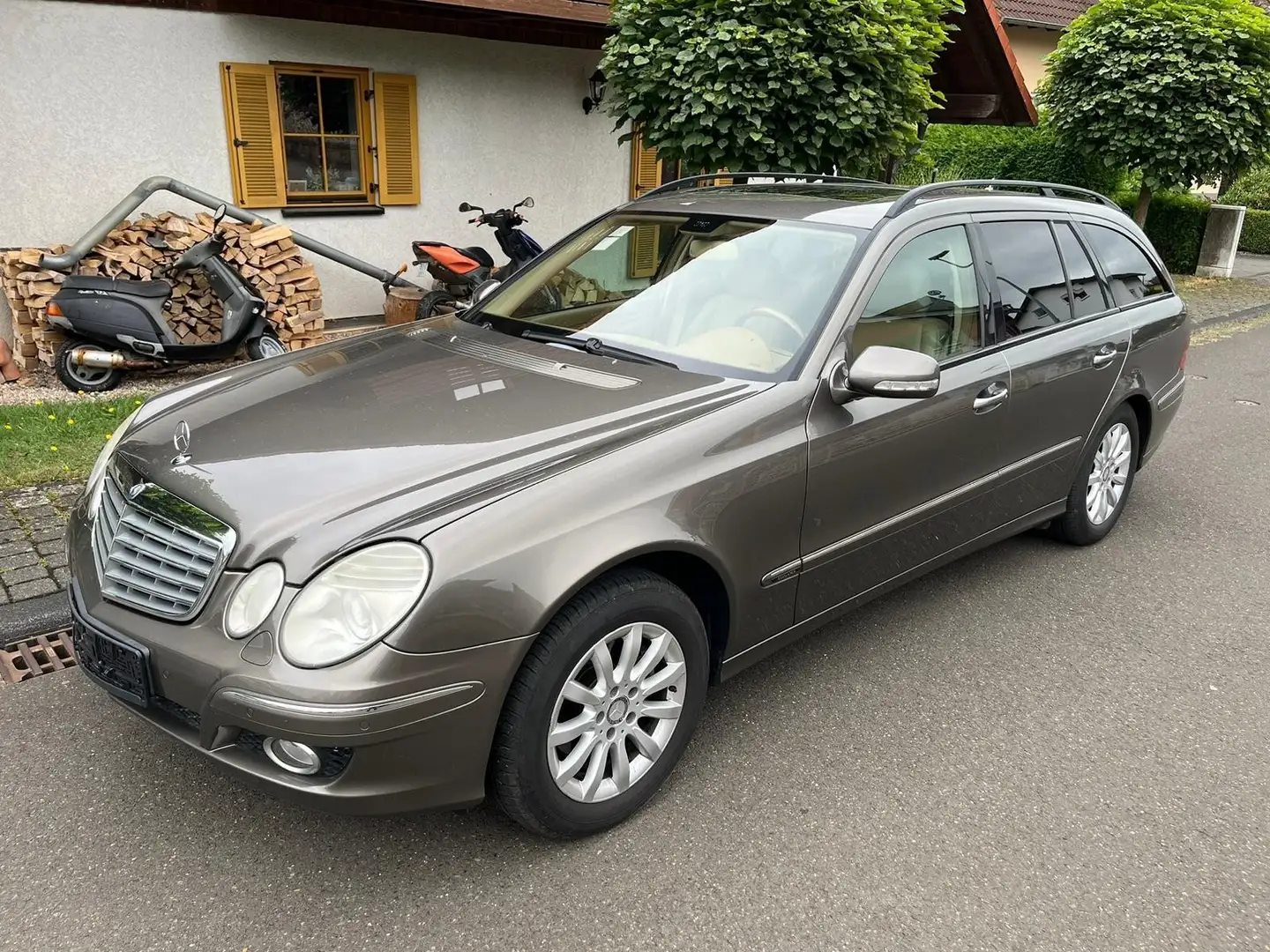 Mercedes-Benz E 280 T CDI 7G-TRONIC Elegance DPF - 1