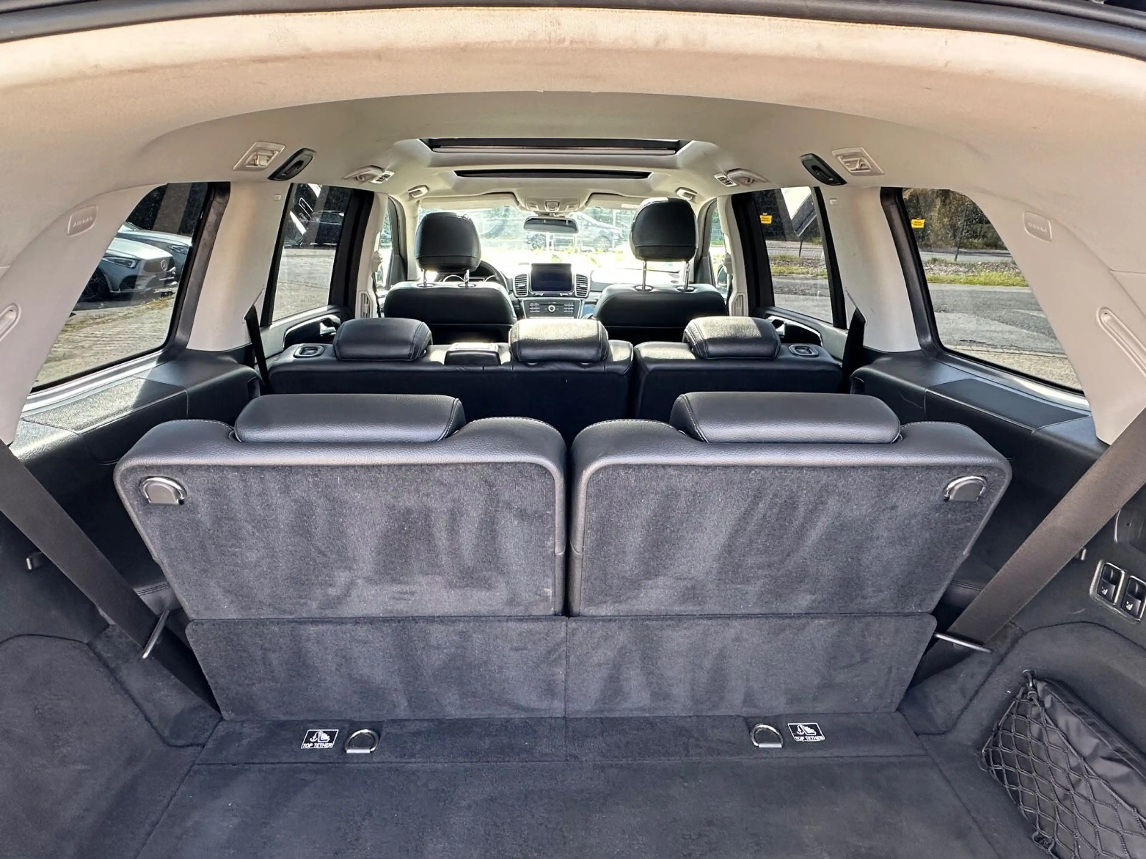 Mercedes-Benz GLS 350 d*AMG-LINE*PANO*H&K*7-SITZER*360*OFF-ROAD — photo 13