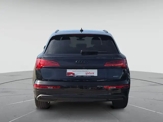Audi Q5 view 7