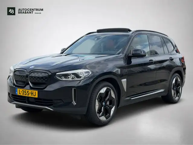 BMW iX3 High Executive 80 kWh M-pakket SOH 96% (1e eig, NL