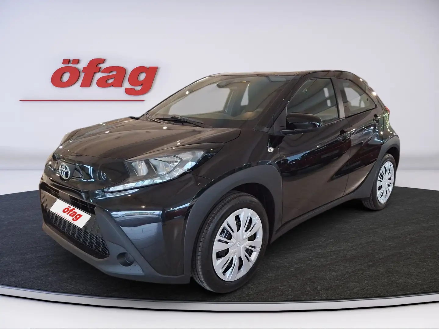 Toyota Aygo X 1.0 VVT-i Play Schwarz - 2