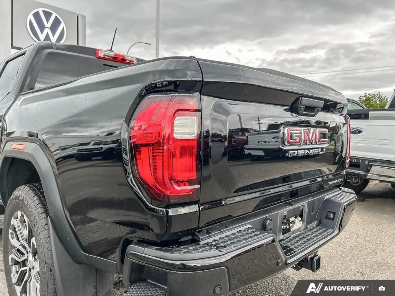 GMC Canyon photo GMC Canyon