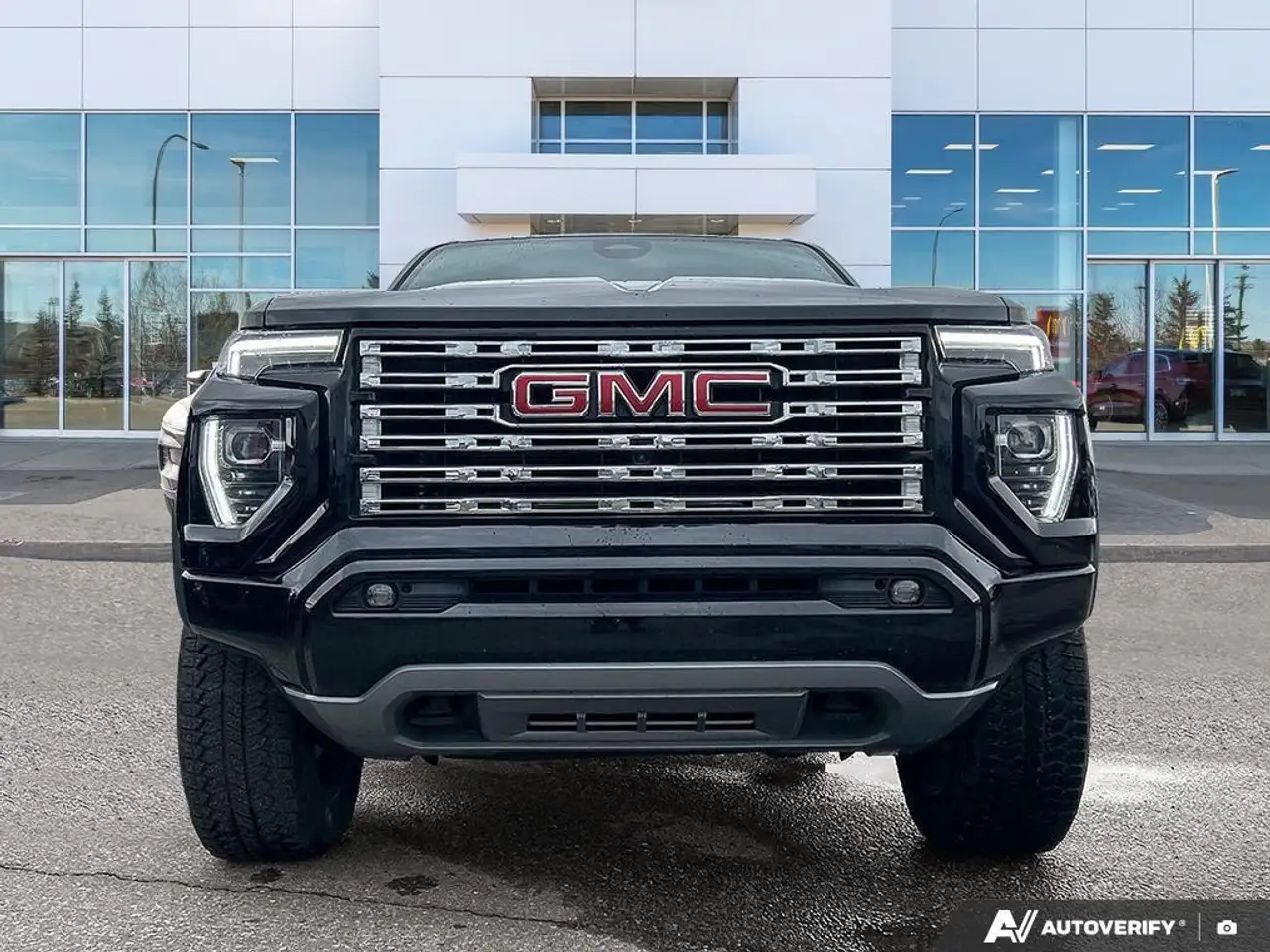 GMC Canyon photo GMC Canyon