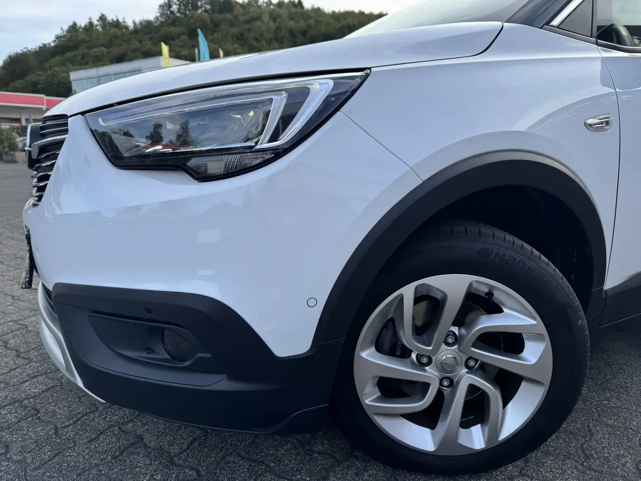 2020 Opel Crossland X Innovation 130PS | Automatik | Navi, photograph 2