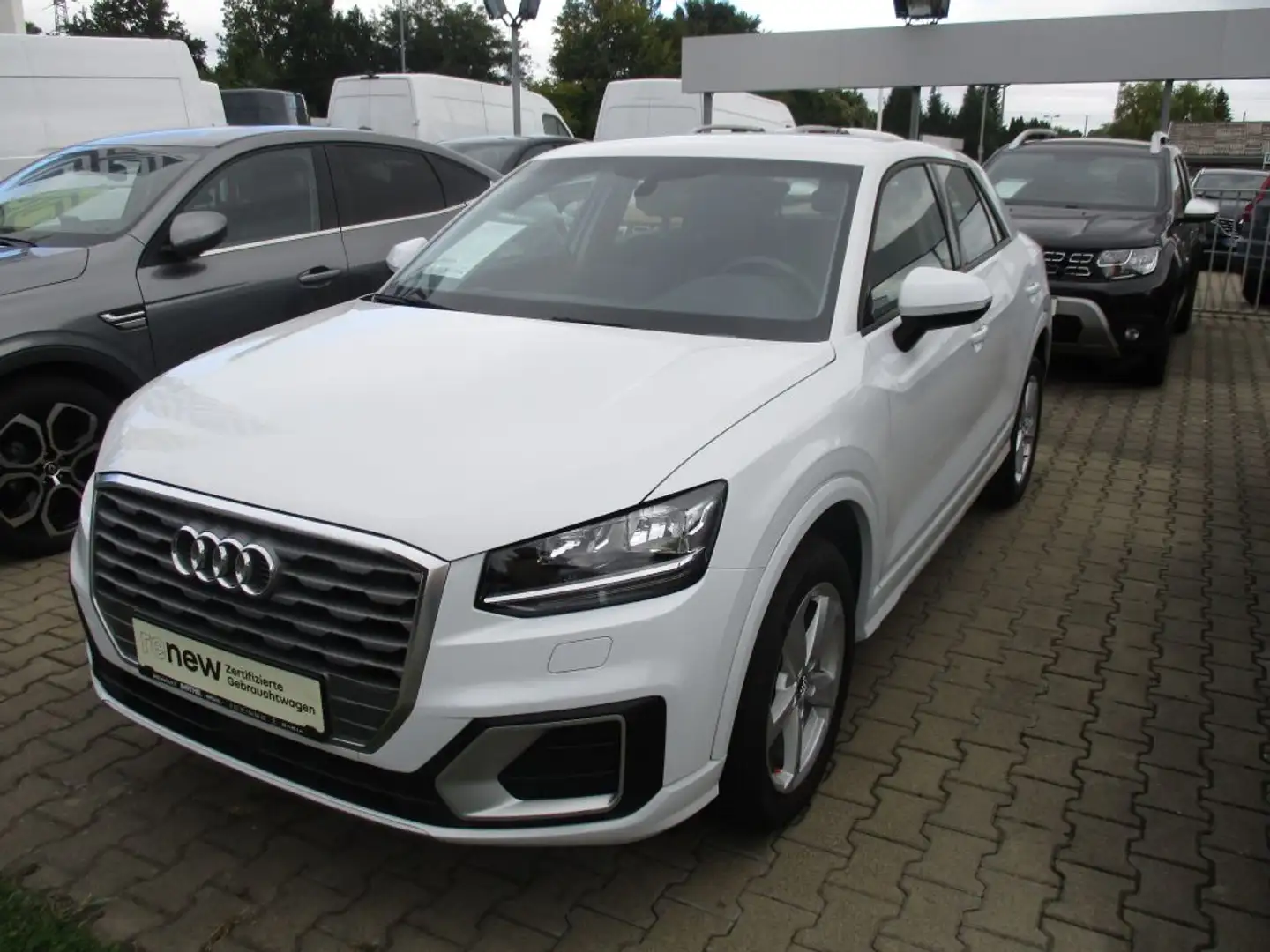 Audi Q2 35 TFSI sport Weiß - 2