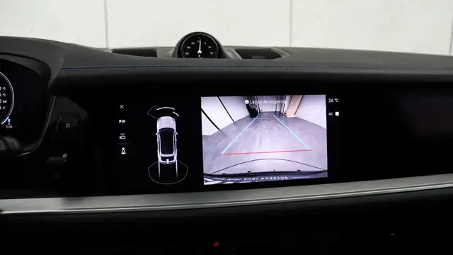 Porsche Cayenne view 15