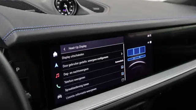 Porsche Cayenne view 18
