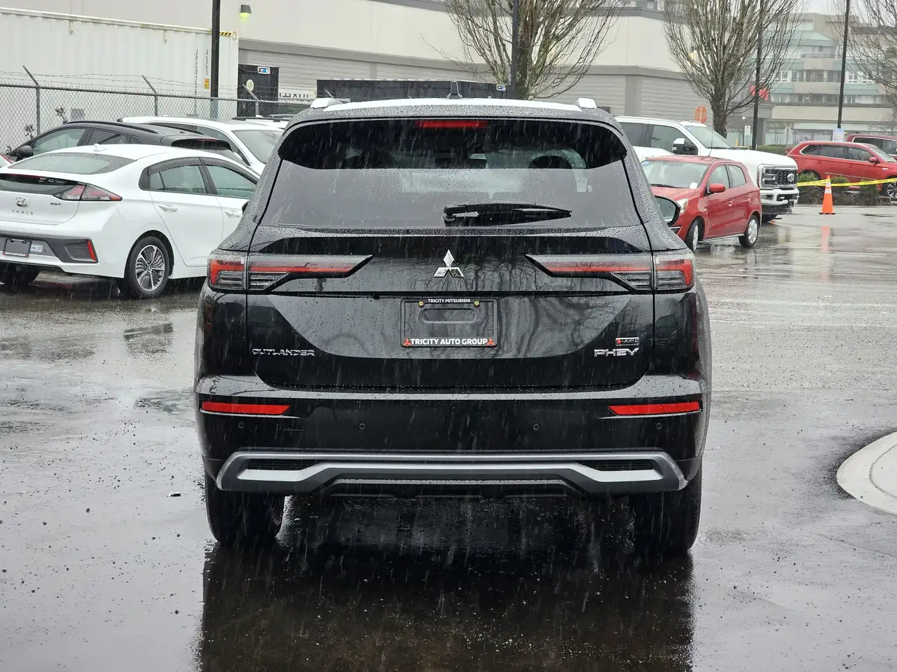 Mitsubishi Outlander снимка Mitsubishi Outlander