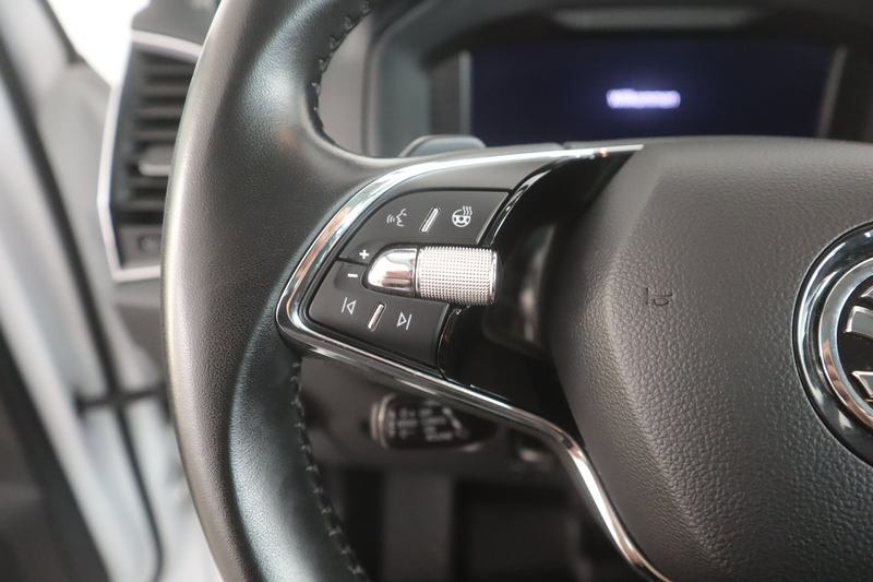 Skoda Karoq Ambition TDI DSG — photo 13