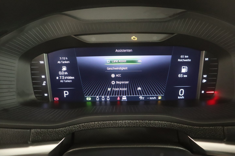 Skoda Karoq Ambition TDI DSG — photo 15