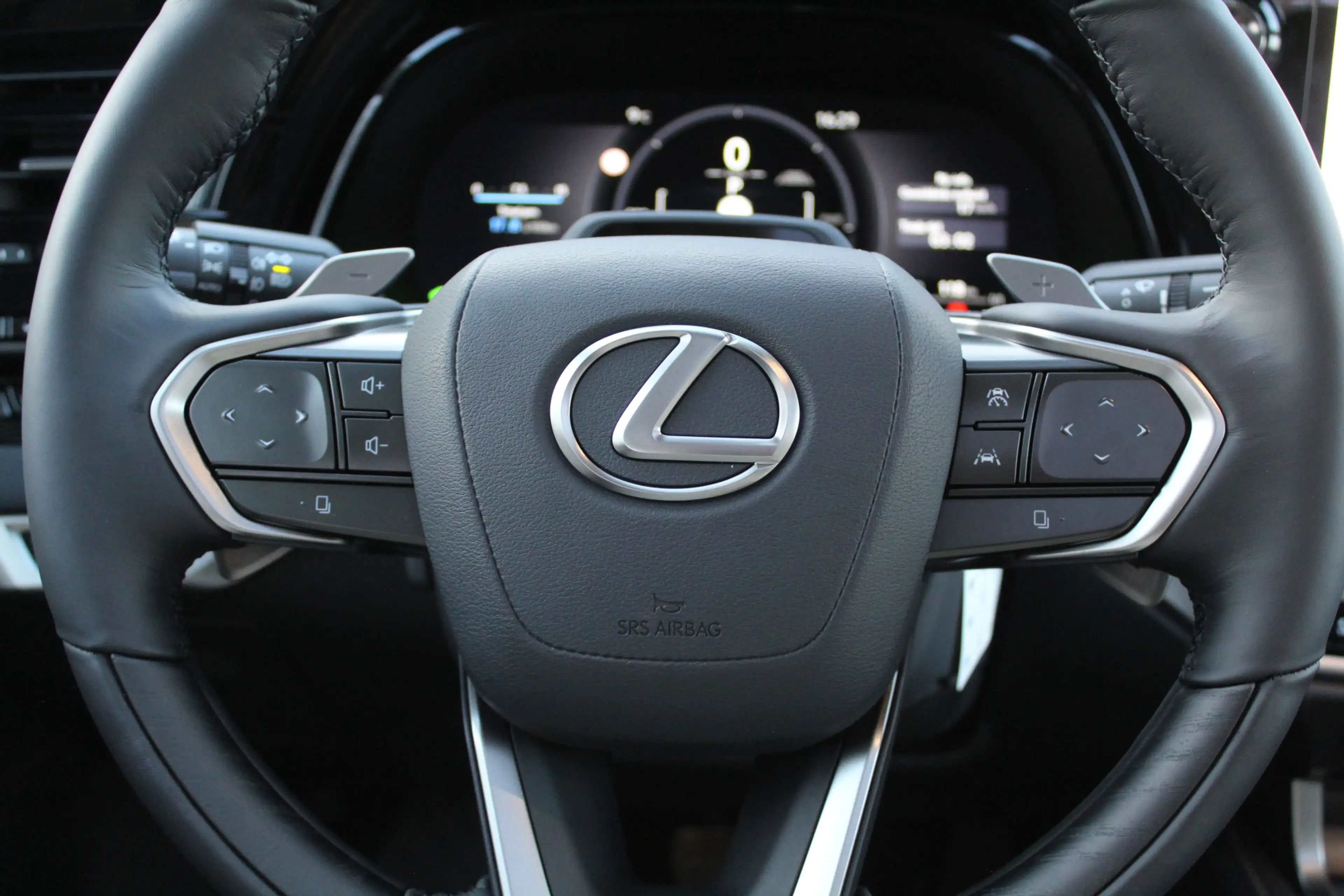 Lexus RX 450h 450h+ Plug-in Hybrid President Line | Rijklaar | P — photo 19