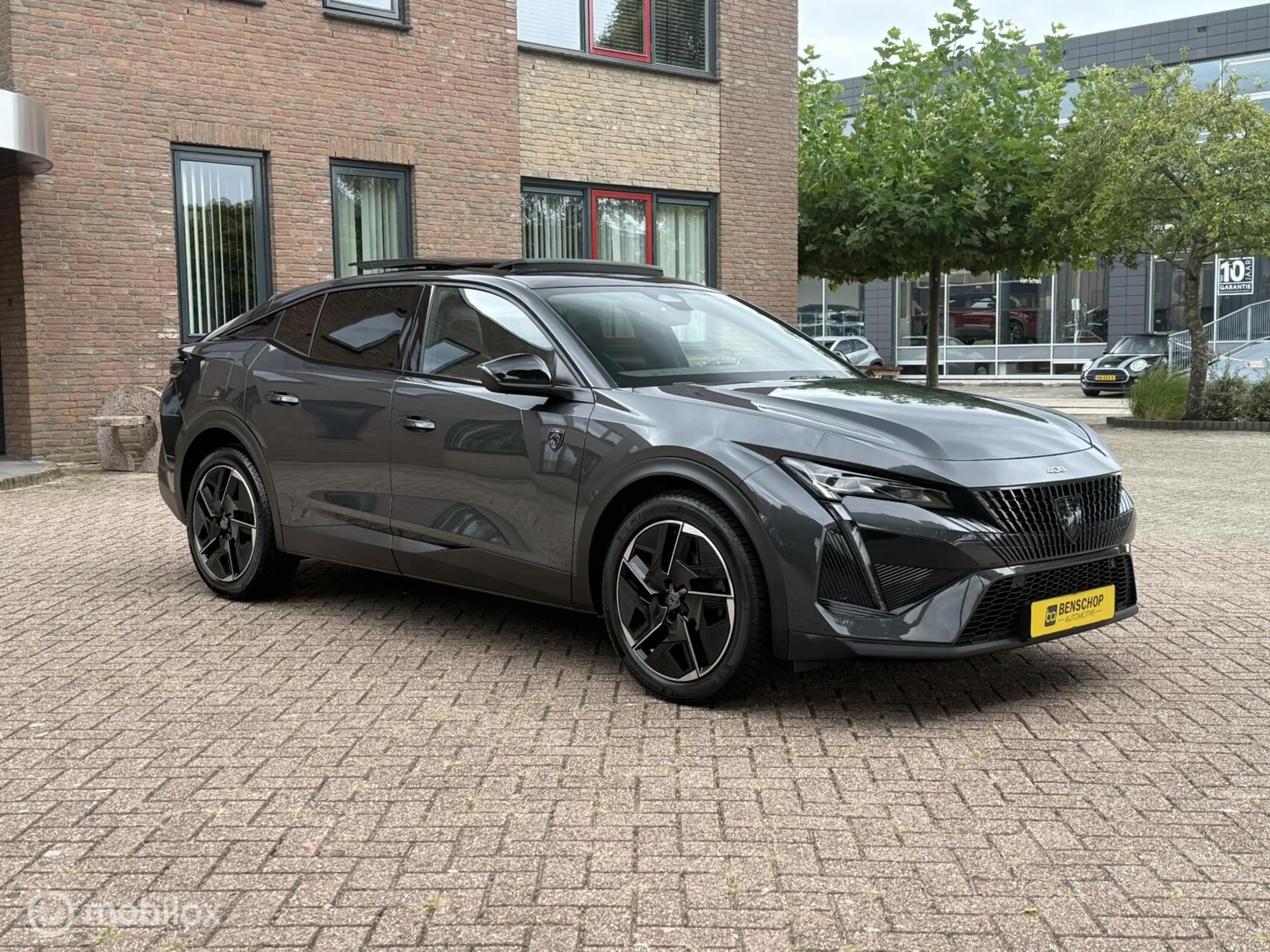 Peugeot 408 1.2 PureTech GT 130 EAT8 Panodak Alcantara Massage — photo 8