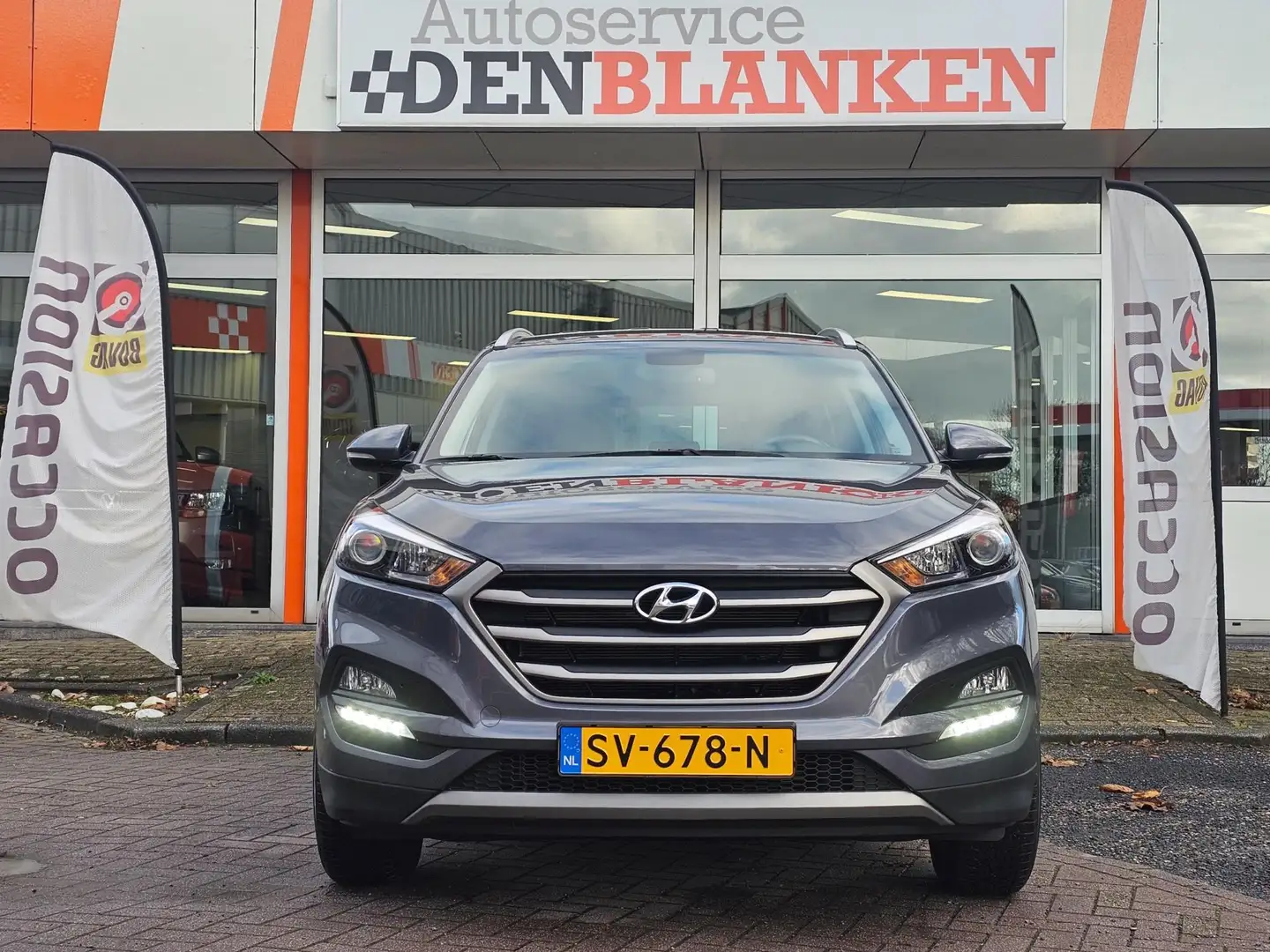 Hyundai TUCSON 1.6 GDi i-Drive BJ.2016 / Navi / Camera / Climate Grigio - 2