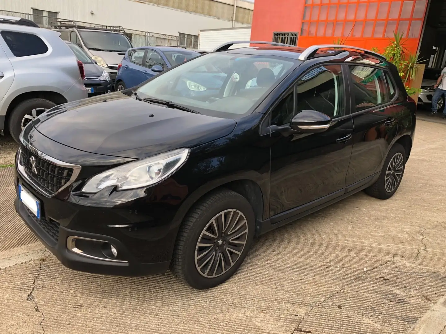 Peugeot 2008 BlueHDi 75 Access Nero - 1