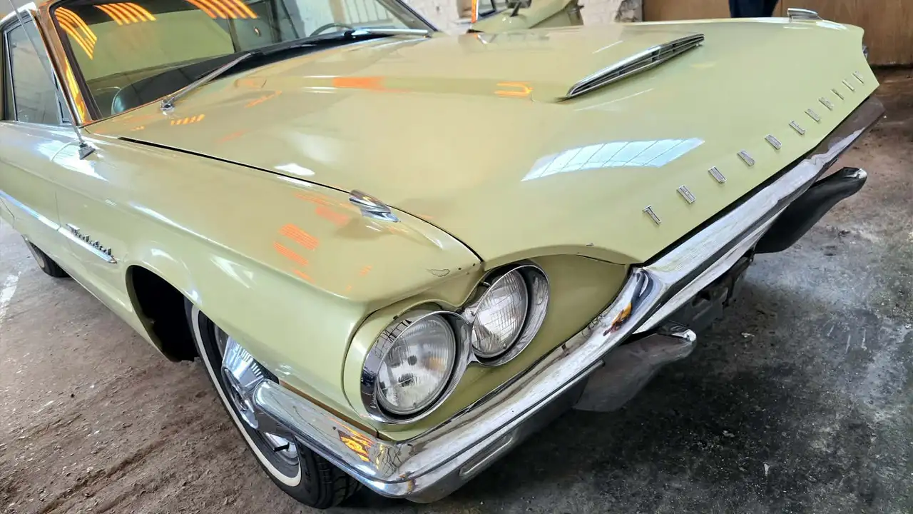 Ford Thunderbird, foto 3