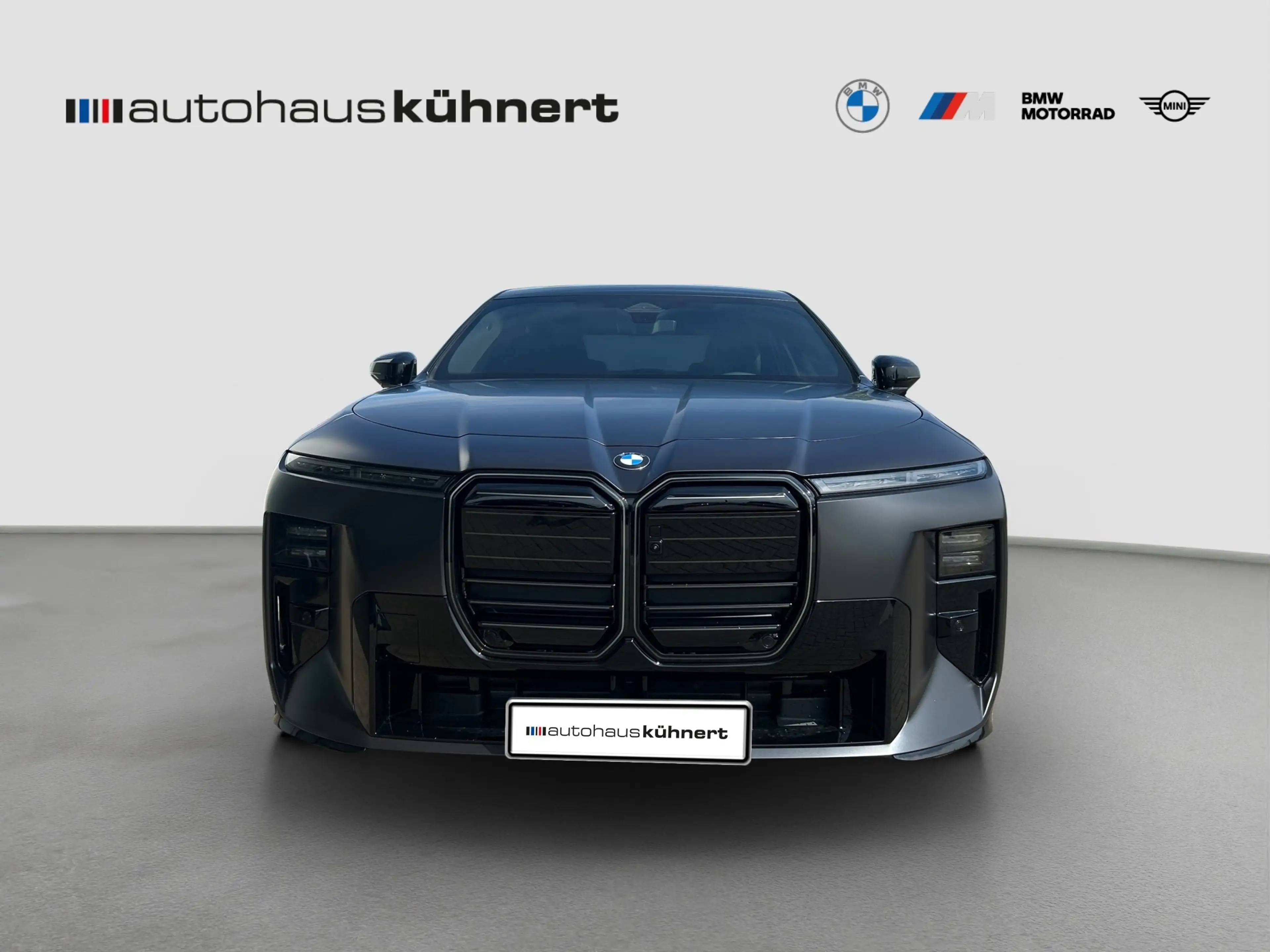 BMW i7 60 xDrive Lim M-Sport UPE: 173.430 EUR — photo 3