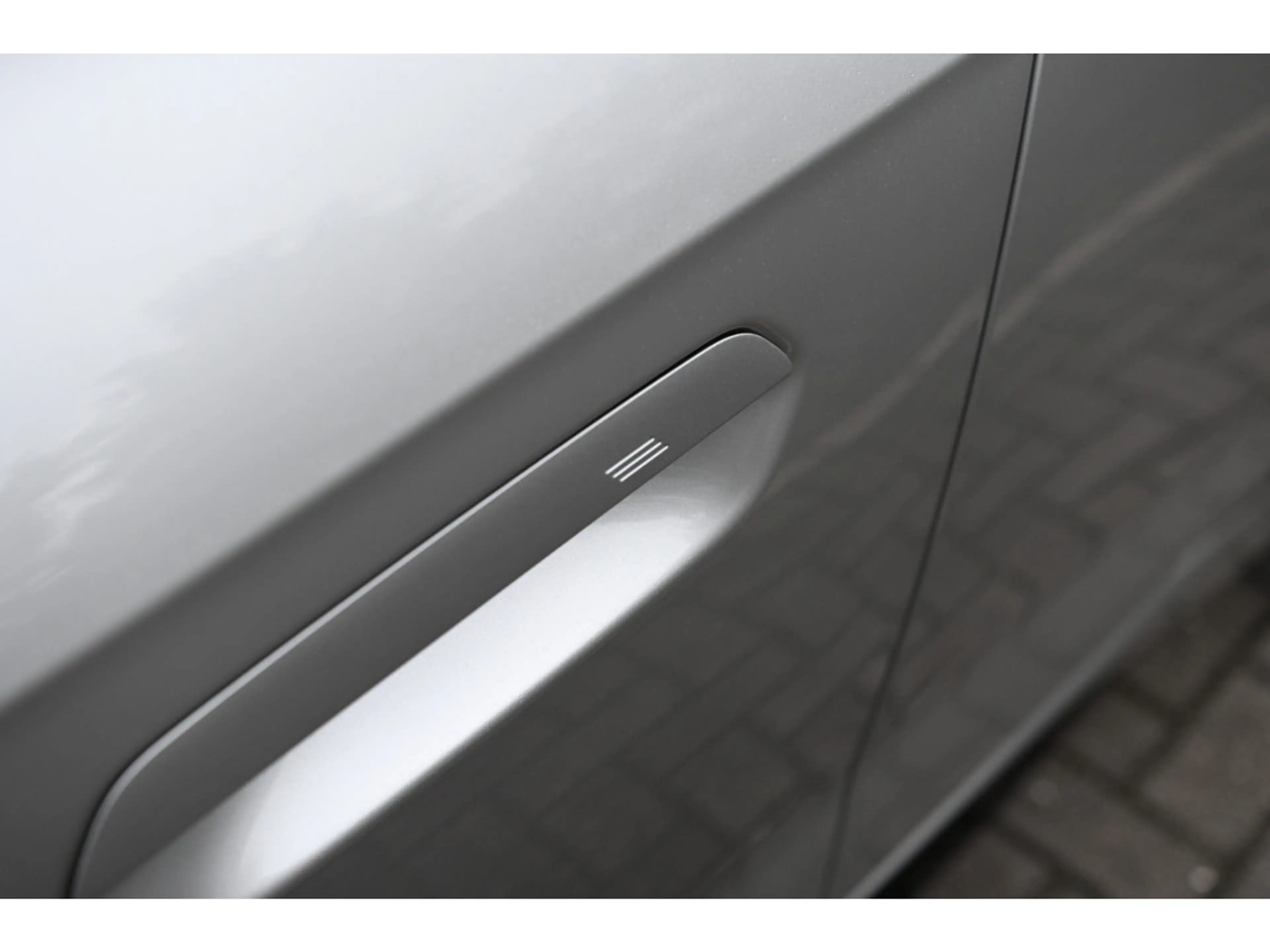 BMW iX1 eDrive20 M Sport / Panoramadak / Trekhaak / Sports — photo 15