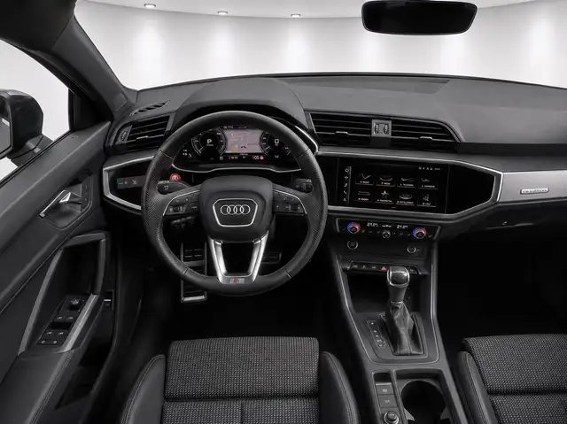 Audi Q3 view 2