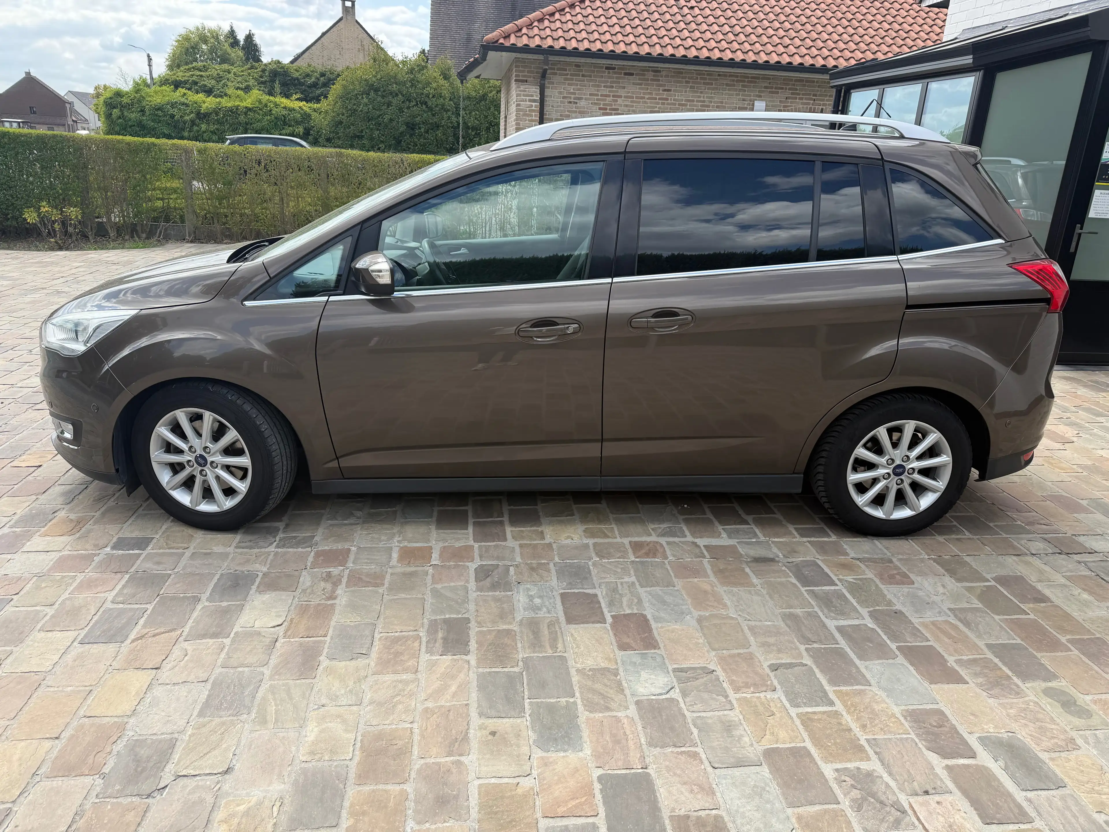 Ford Grand C-Max 7pl 1.0 EcoBoost Business Edition S-S — photo 7