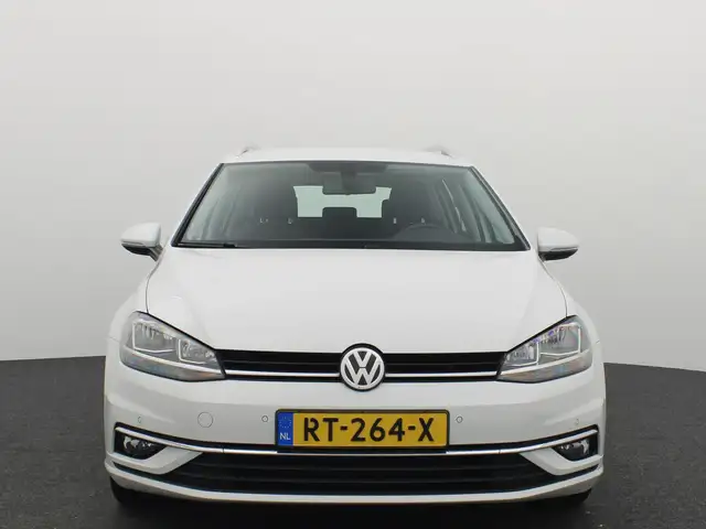 Volkswagen Golf view 21