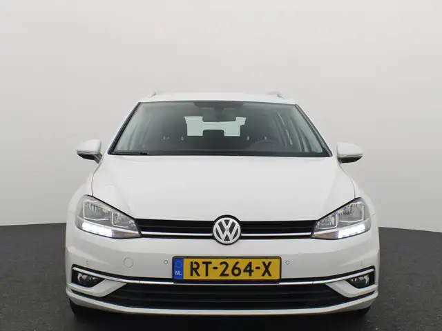 Volkswagen Golf view 22