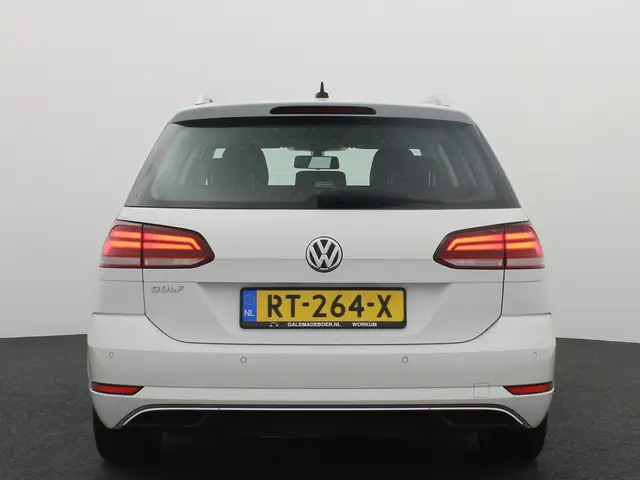 Volkswagen Golf view 4