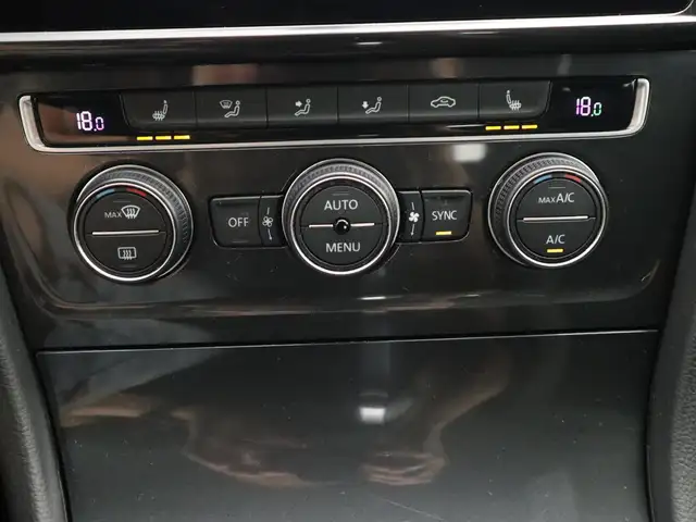 Volkswagen Golf view 30