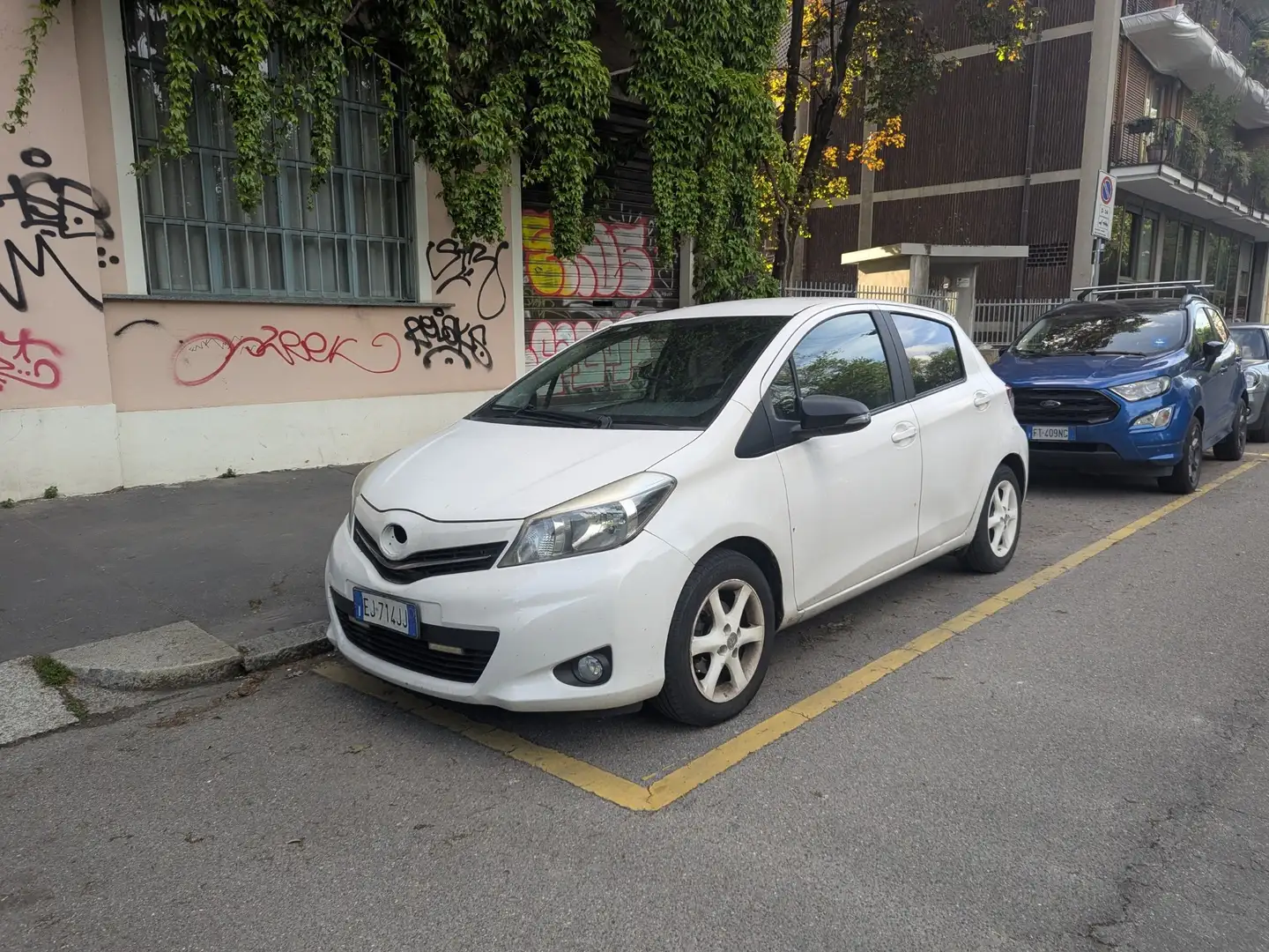 Toyota Yaris 5p 1.0 Active Bianco - 1