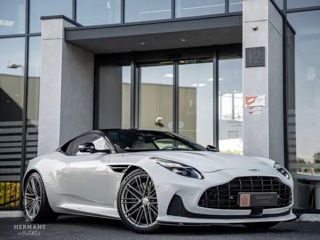 Aston Martin DB12 4.0 V8 Coupé / By Q / PPF / Ceramic / Carbon / Bow