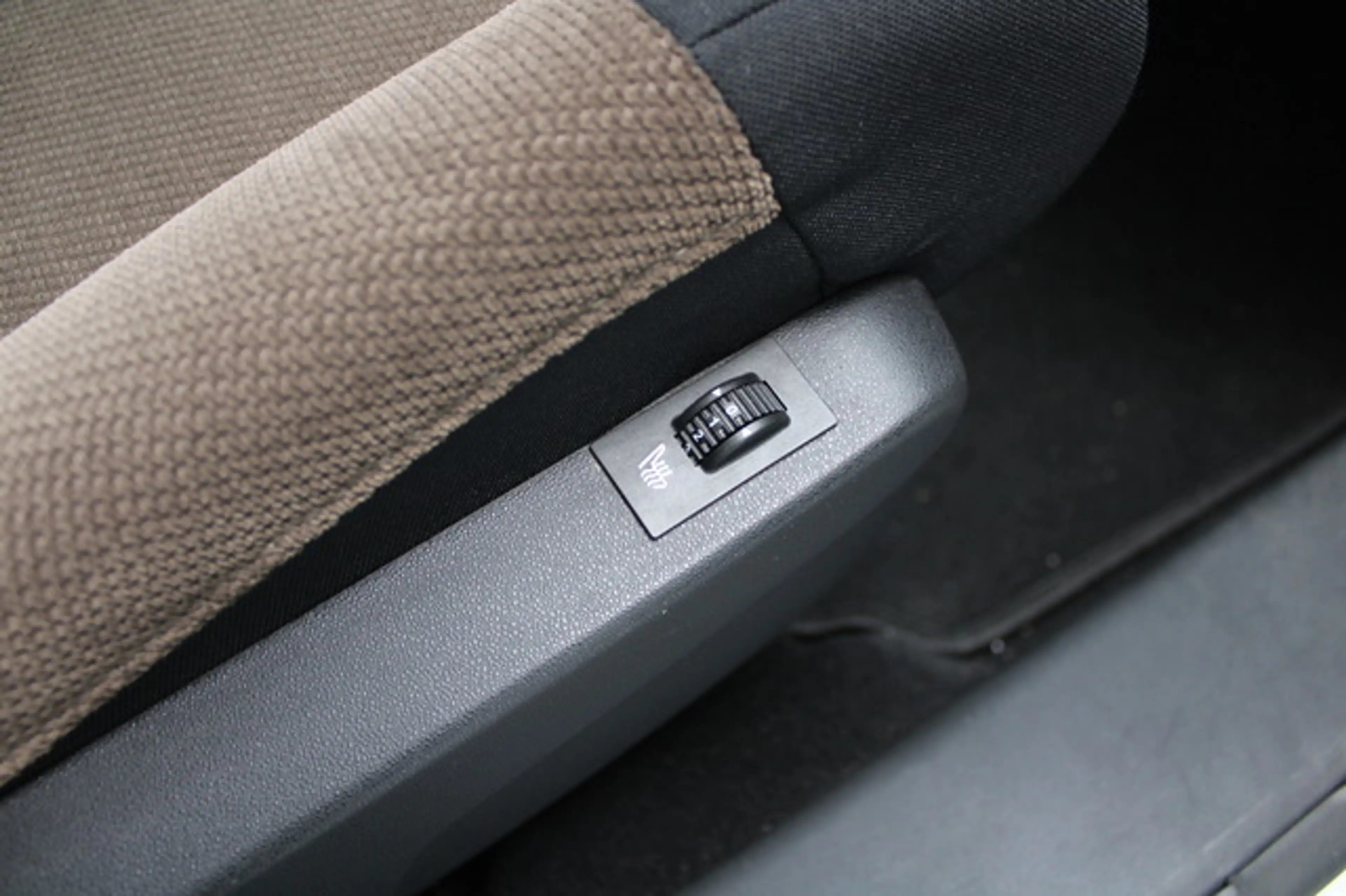 Citroen C4 Cactus Navi/Panorama/Kamera/Scheckheft/SHZ — photo 10