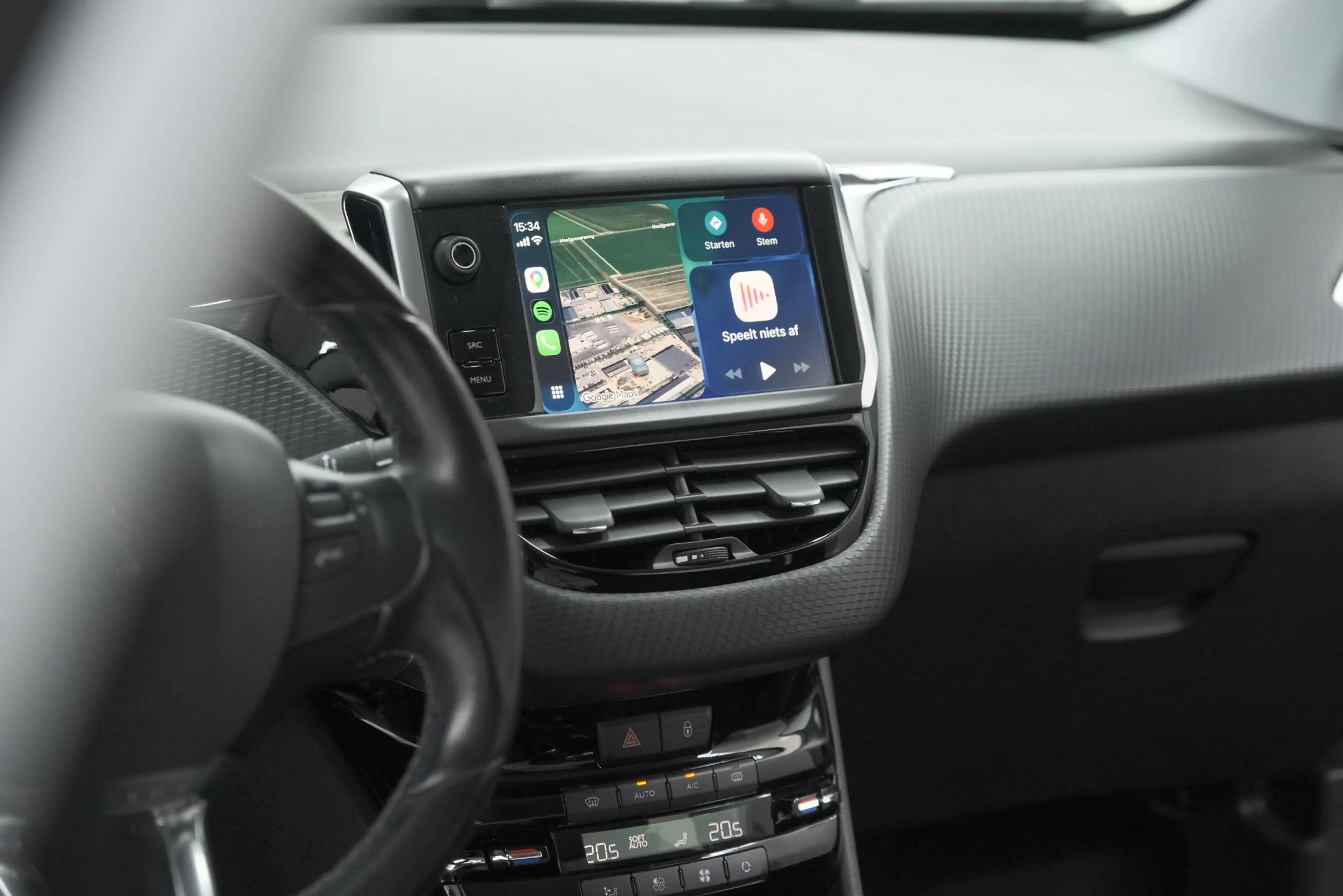 Peugeot 208 PureTech 110 PK Tech Edition | Camera | Apple Carp — photo 3
