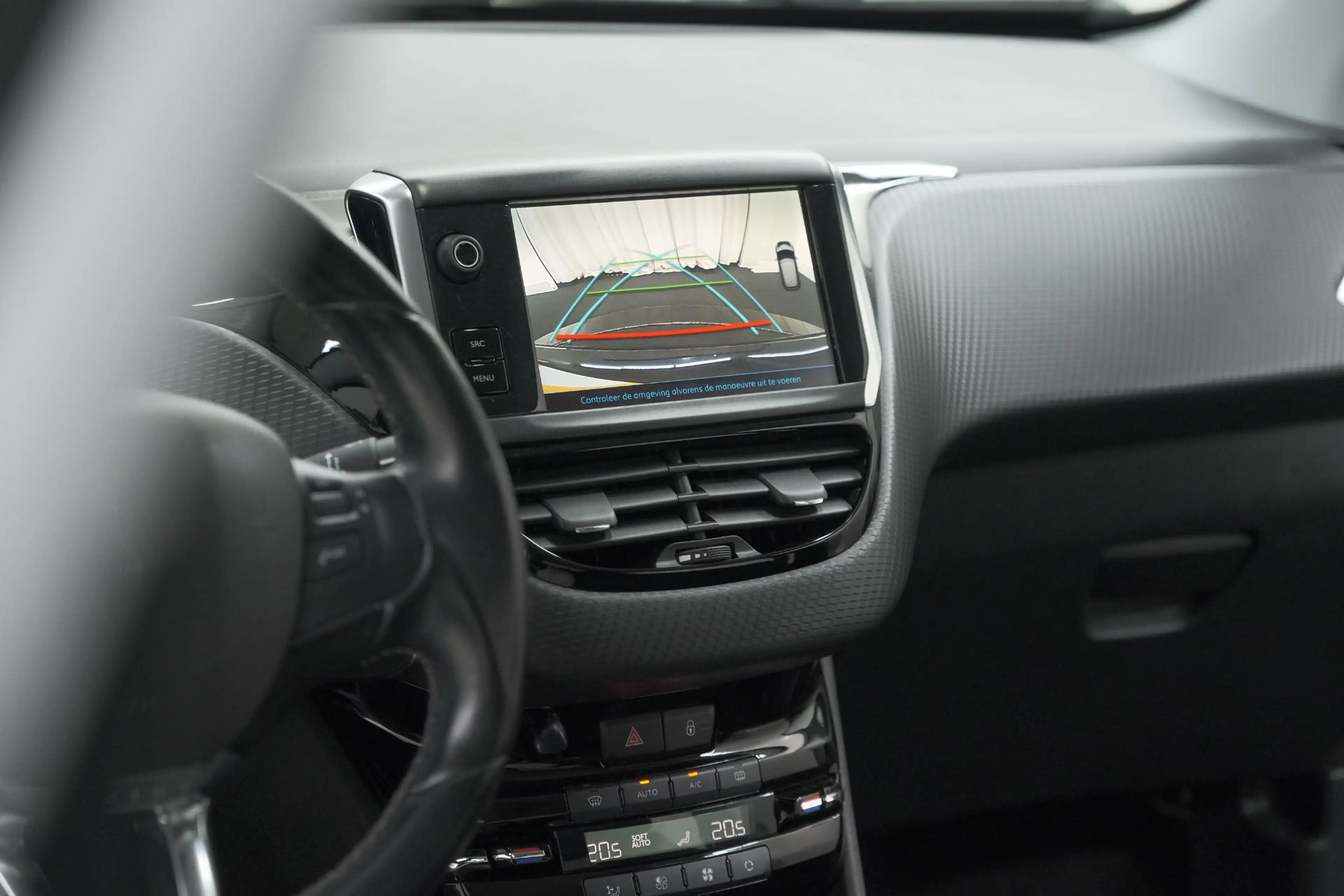 Peugeot 208 PureTech 110 PK Tech Edition | Camera | Apple Carp — photo 15