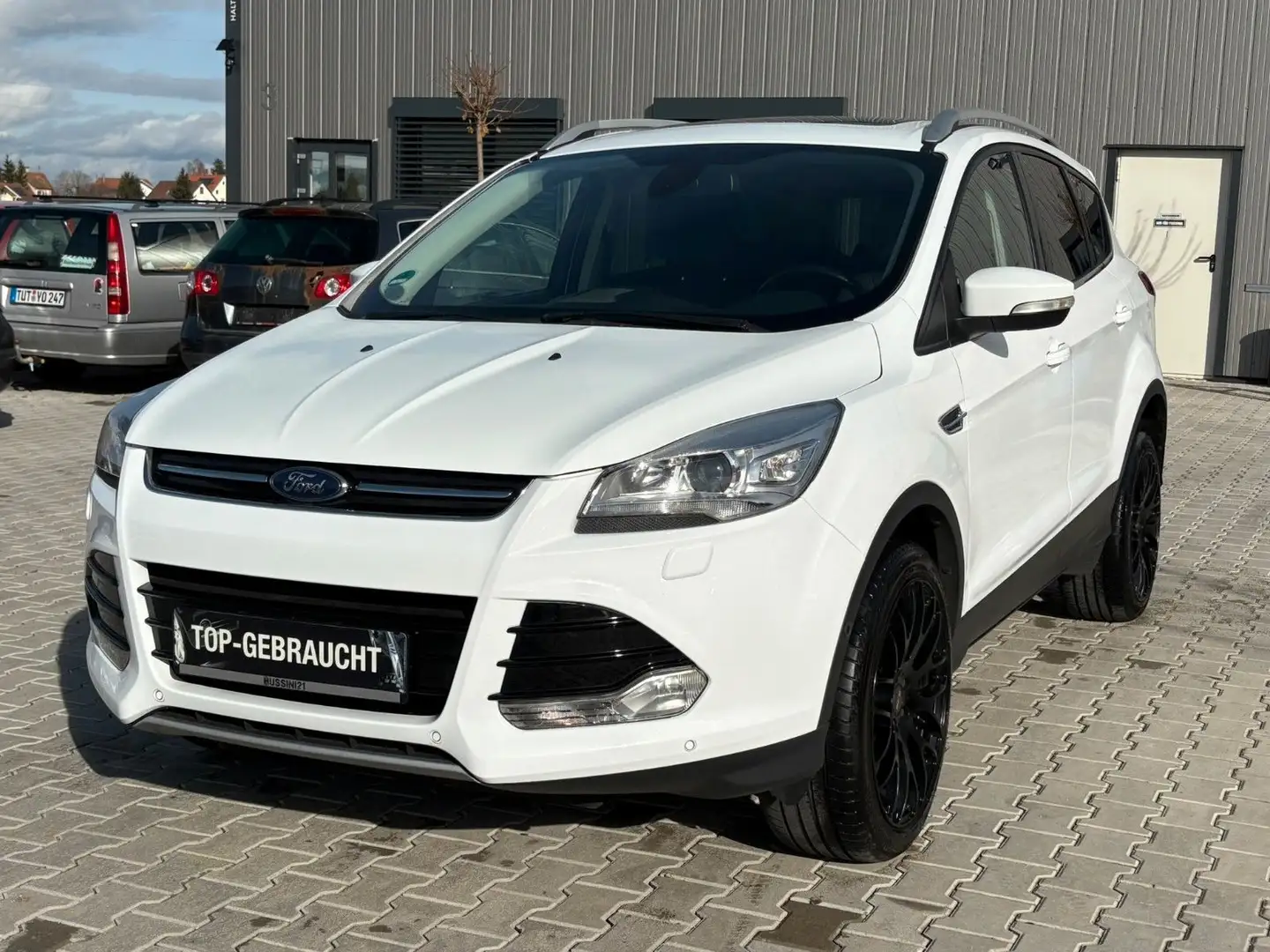 Ford Kuga 2.0 TDCi 4x4 Titanium / Bi-Xenon / Leder Weiß - 2
