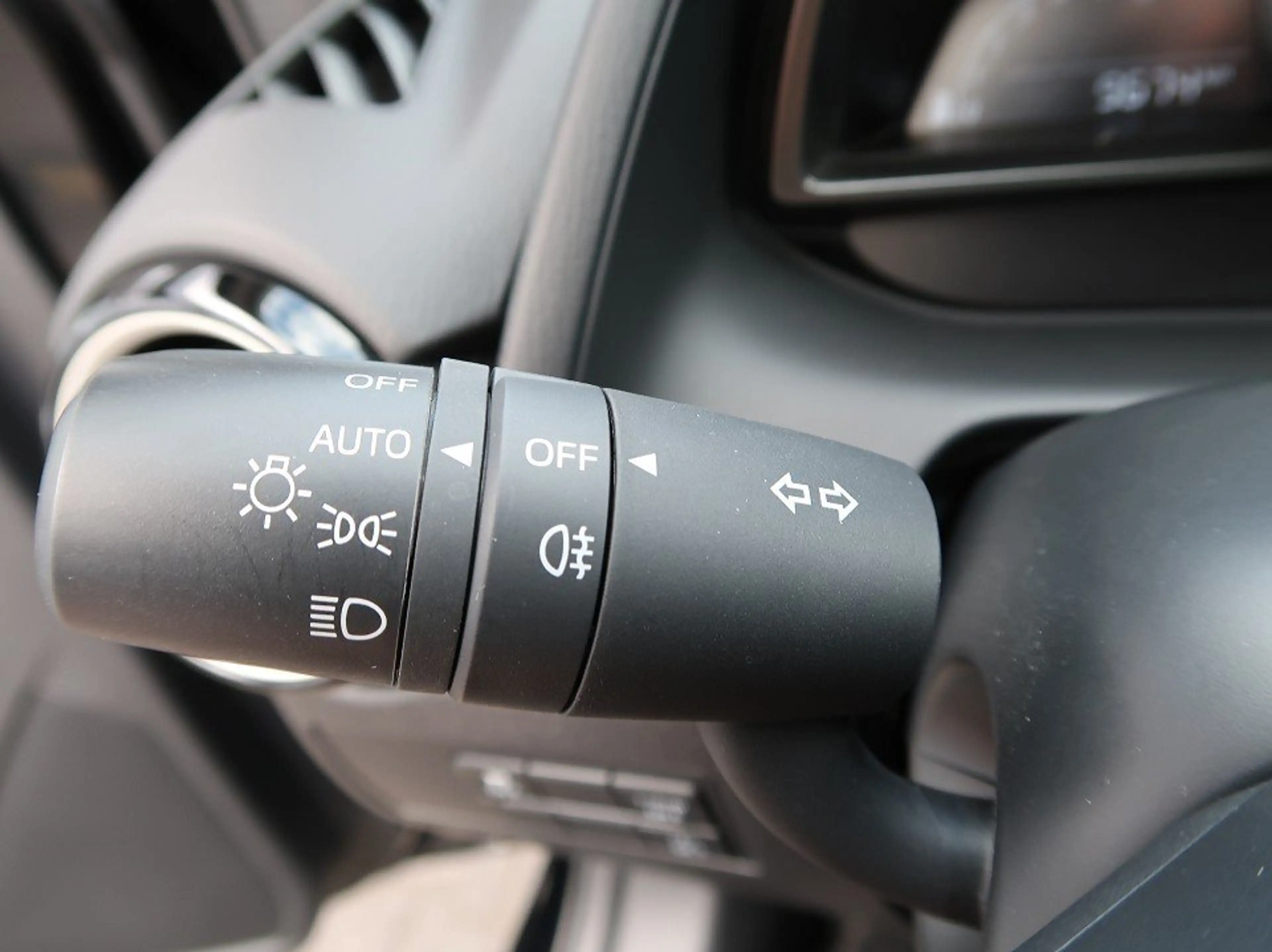 Mazda 2 Lim. *Garantie 03/2030*1. Hand*Bestzustand* Center — photo 18